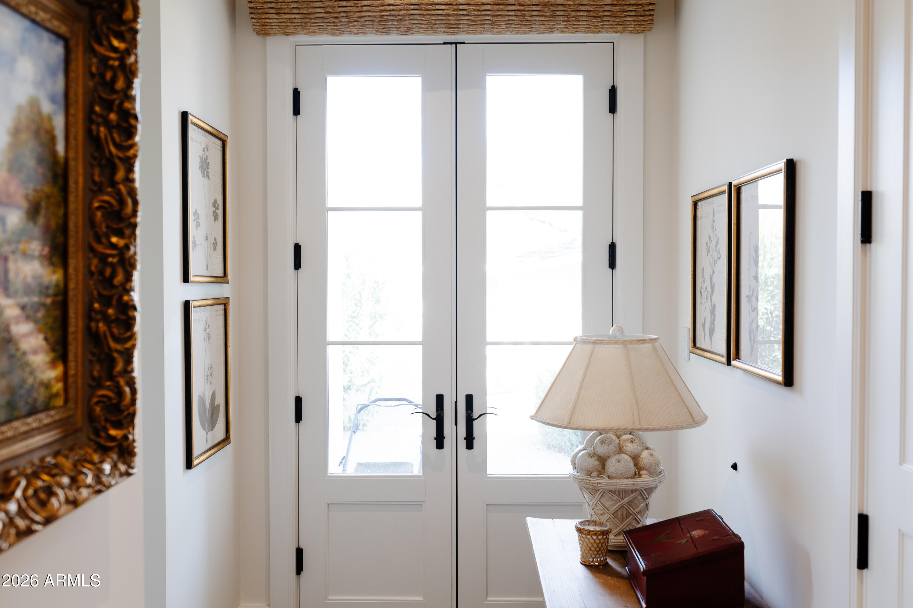 5635 E LINCOLN Drive 60