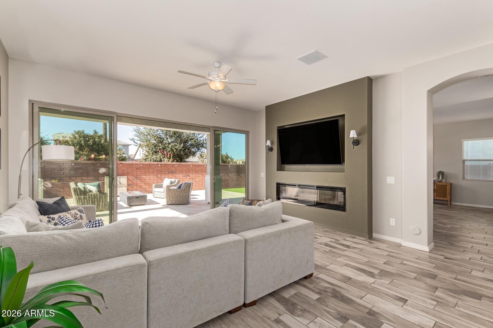 2700 S OLIVER Street