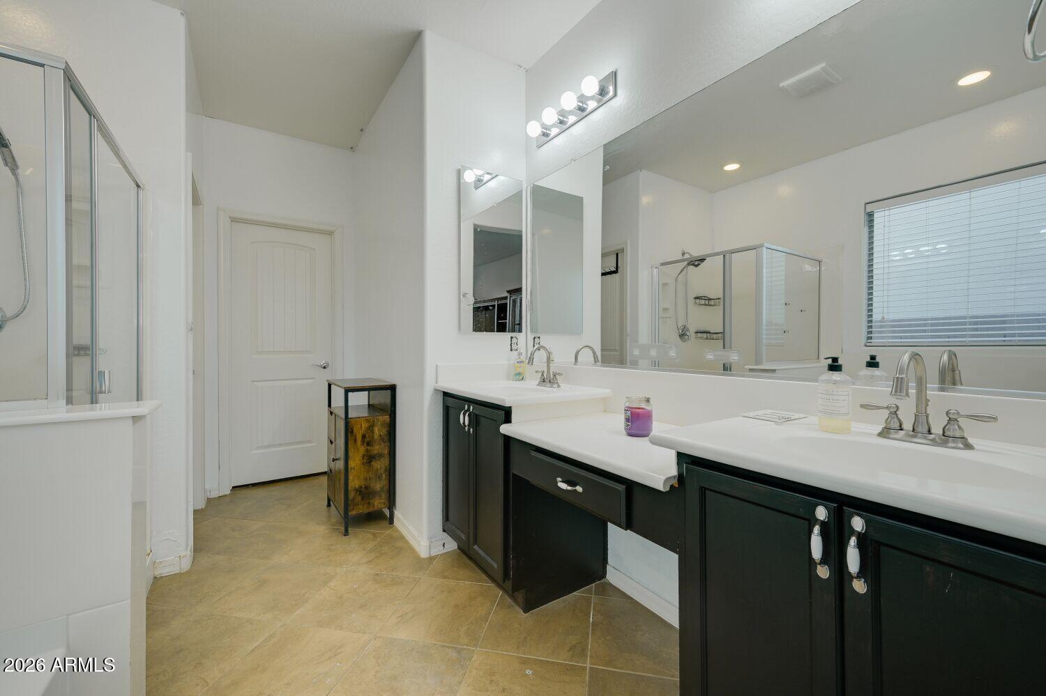 40884 W BEDFORD Drive