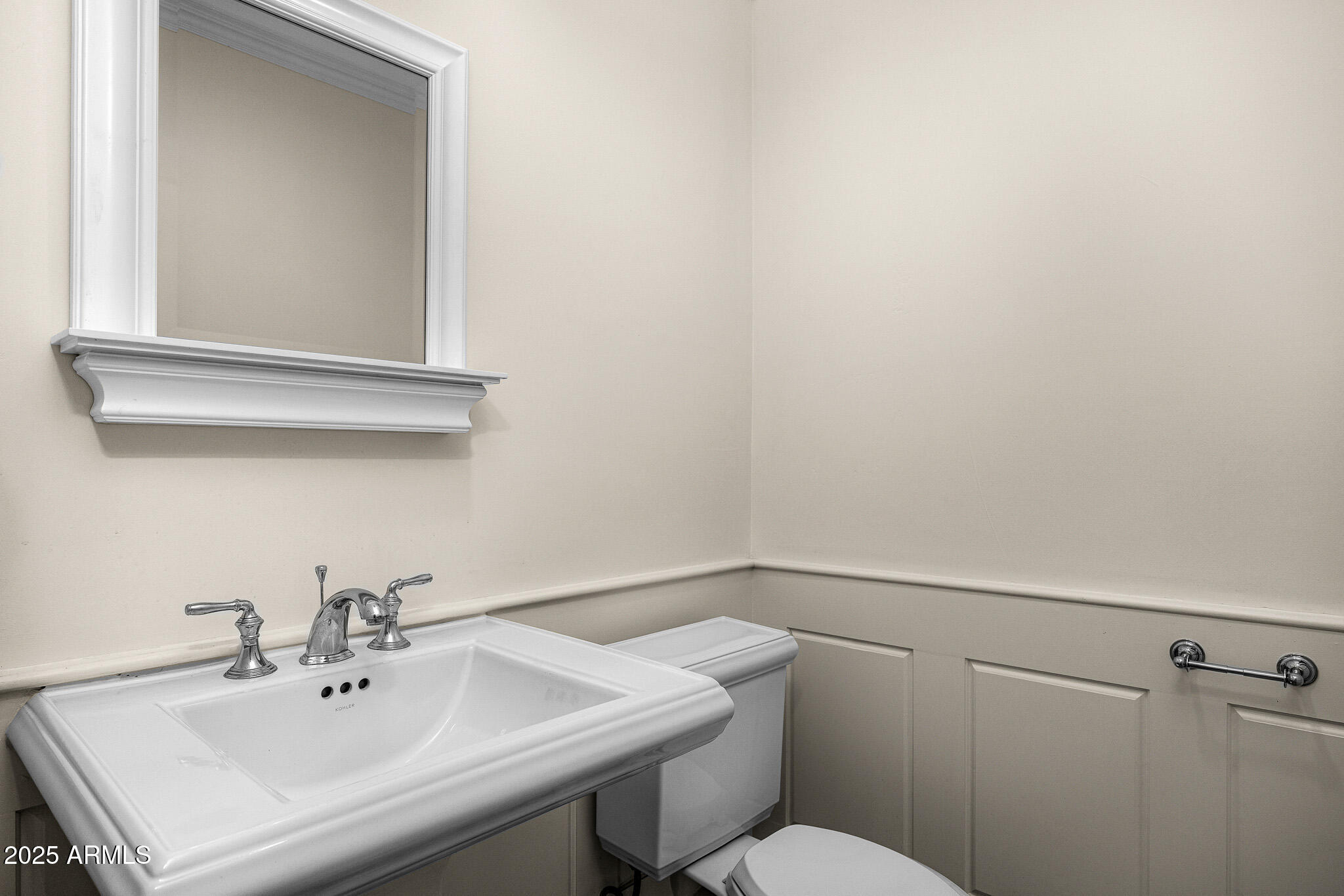 6231 E CALLE CAMELIA