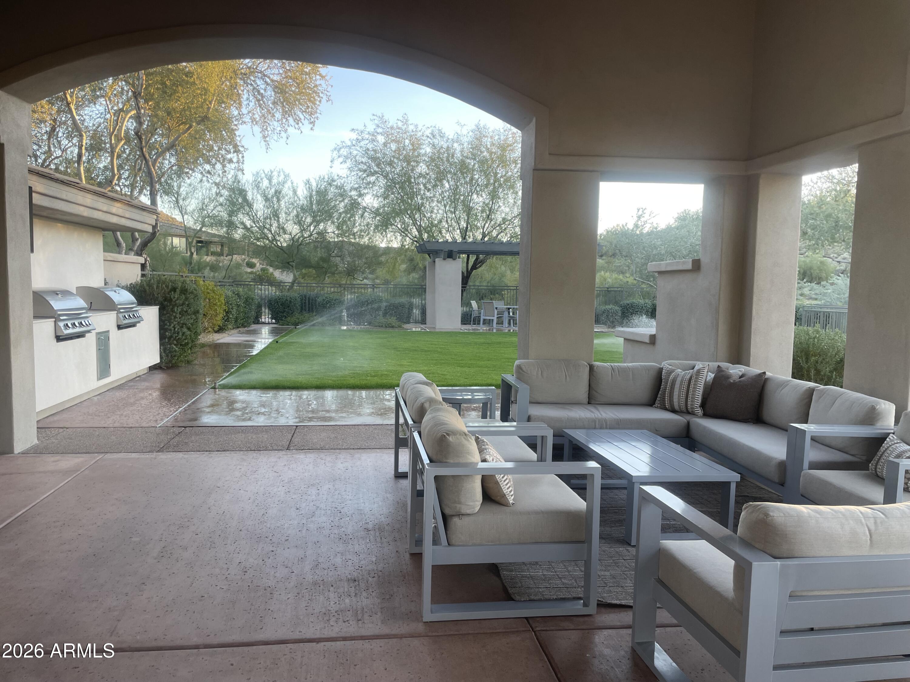 11221 E GREENWAY Road