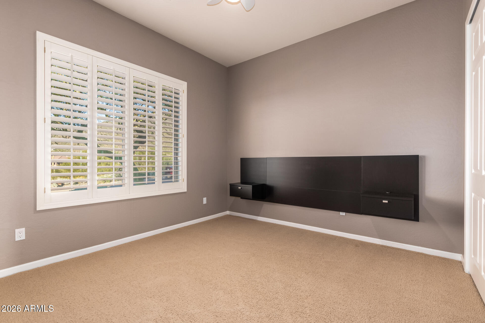 11221 E GREENWAY Road