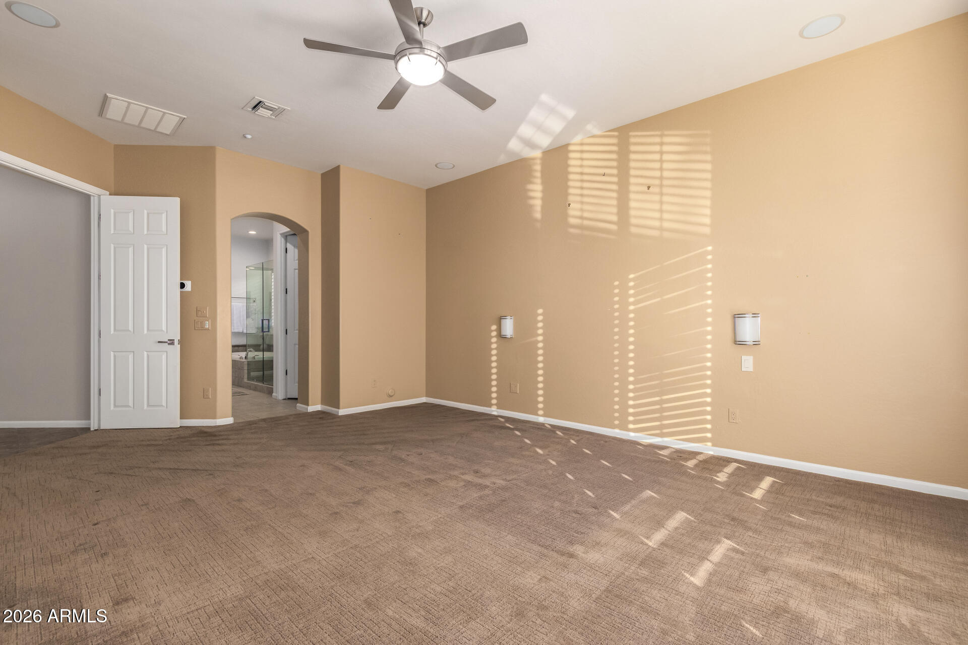 11221 E GREENWAY Road