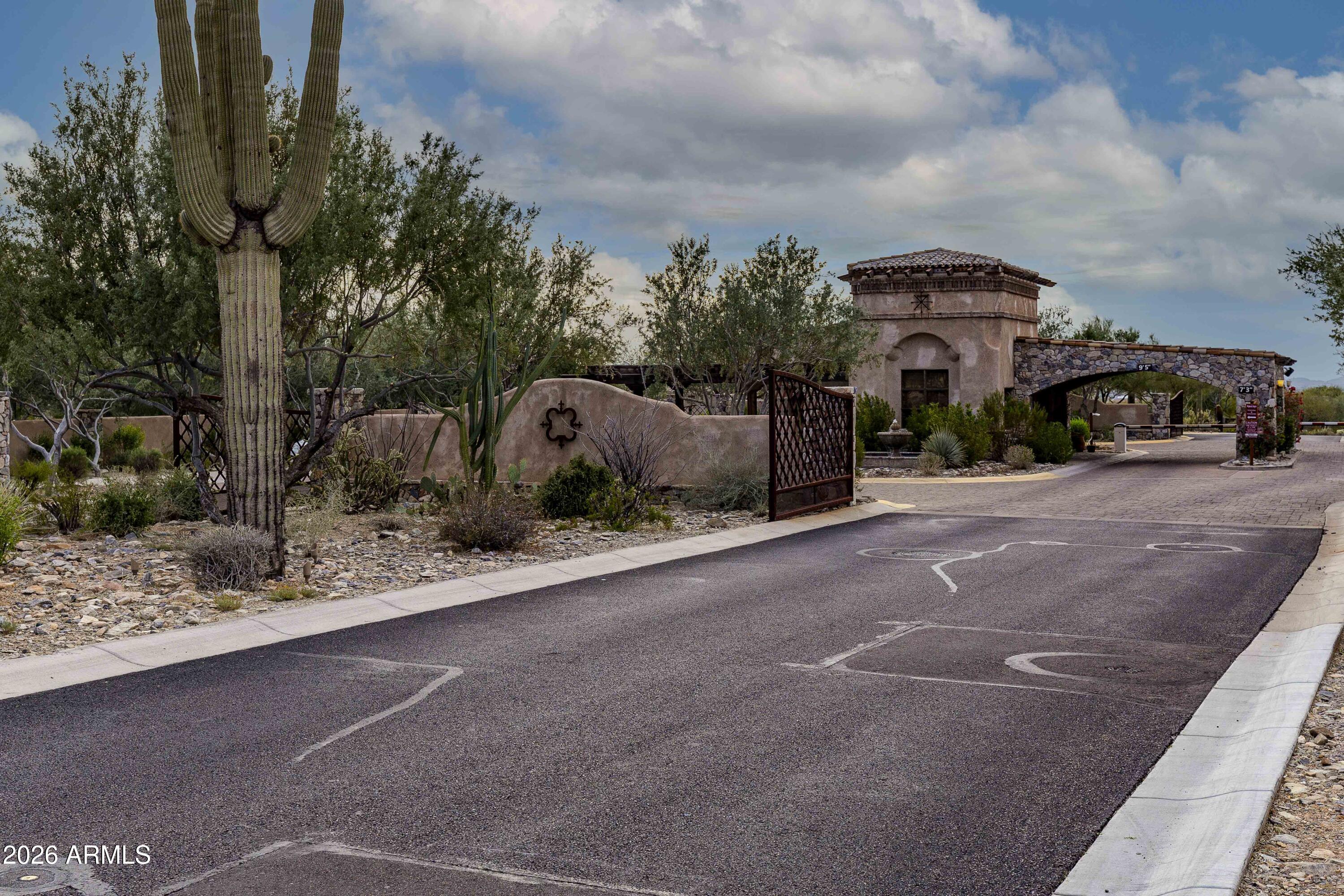 9782 E SOUTH BEND Drive