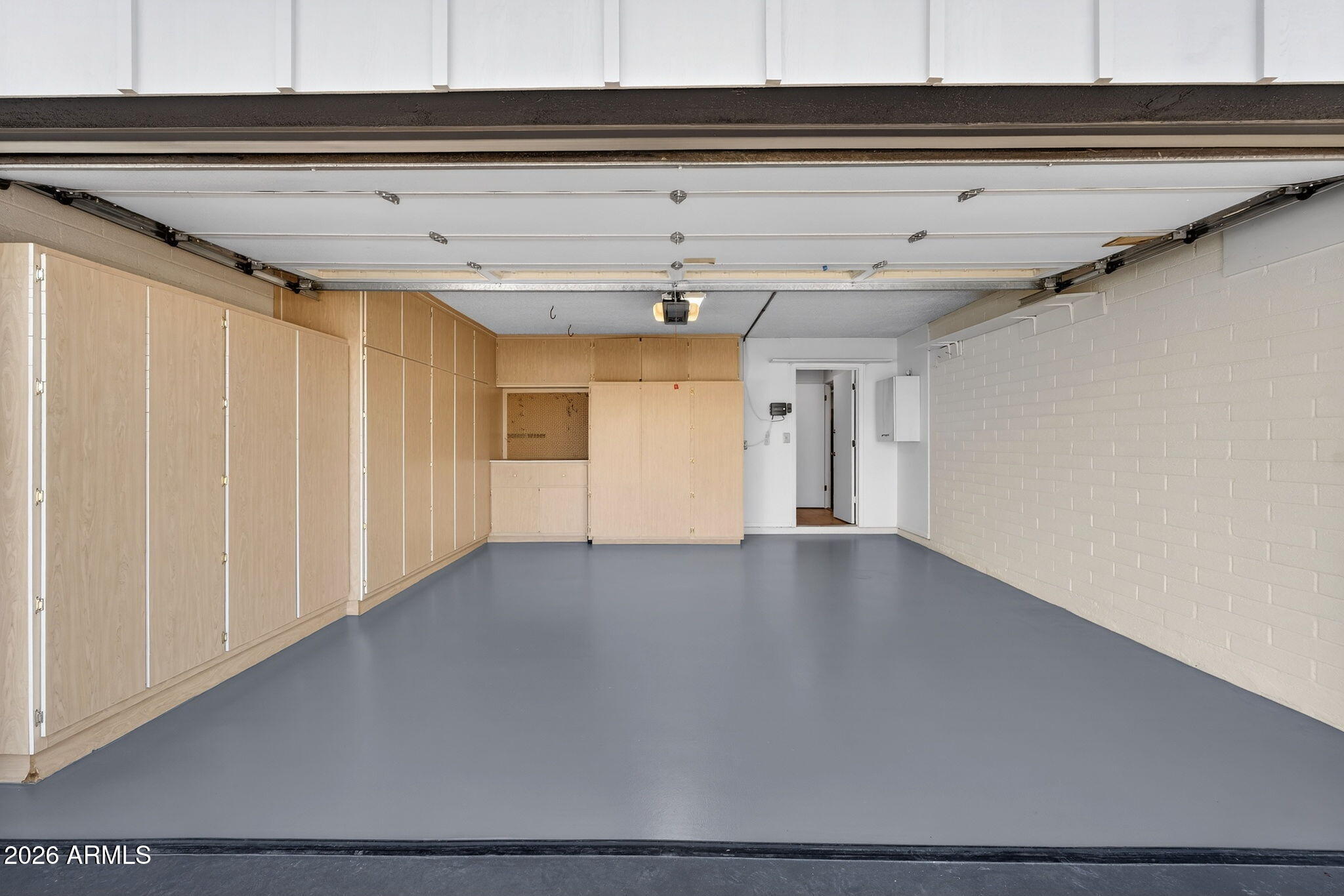 1725 E LA JOLLA Drive