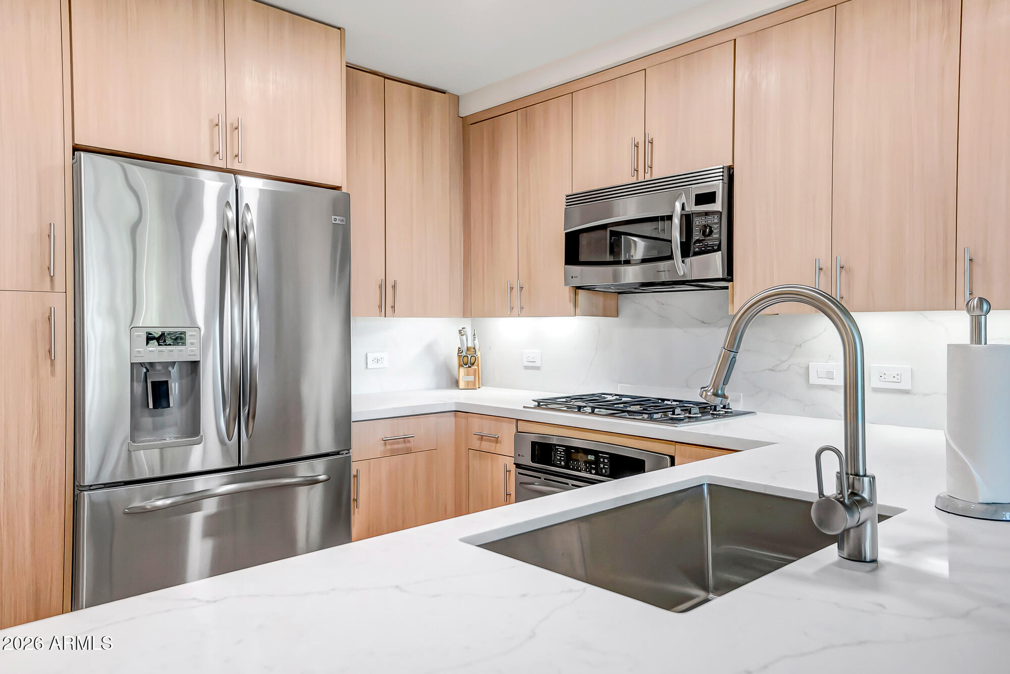 7167 E RANCHO VISTA Drive 2007