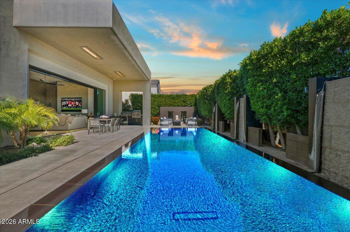 6982 E JOSHUA TREE Lane