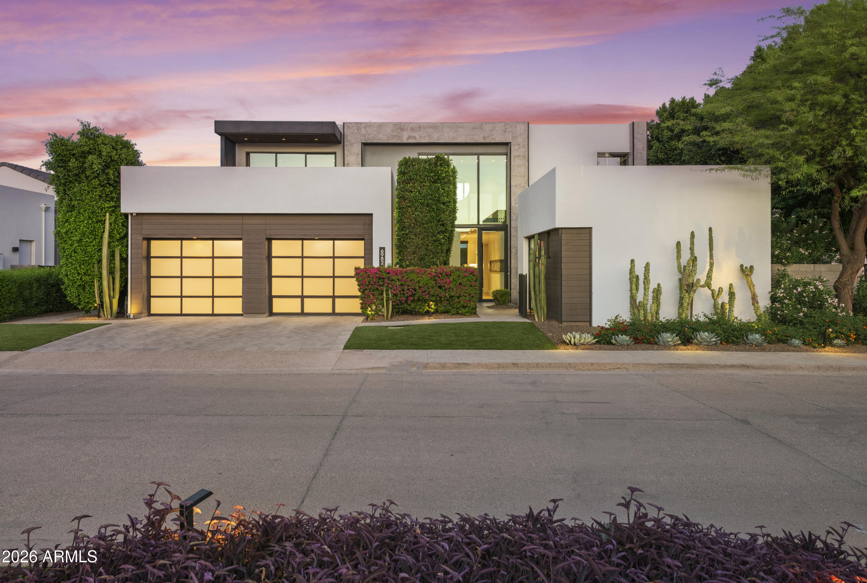 6982 E JOSHUA TREE Lane