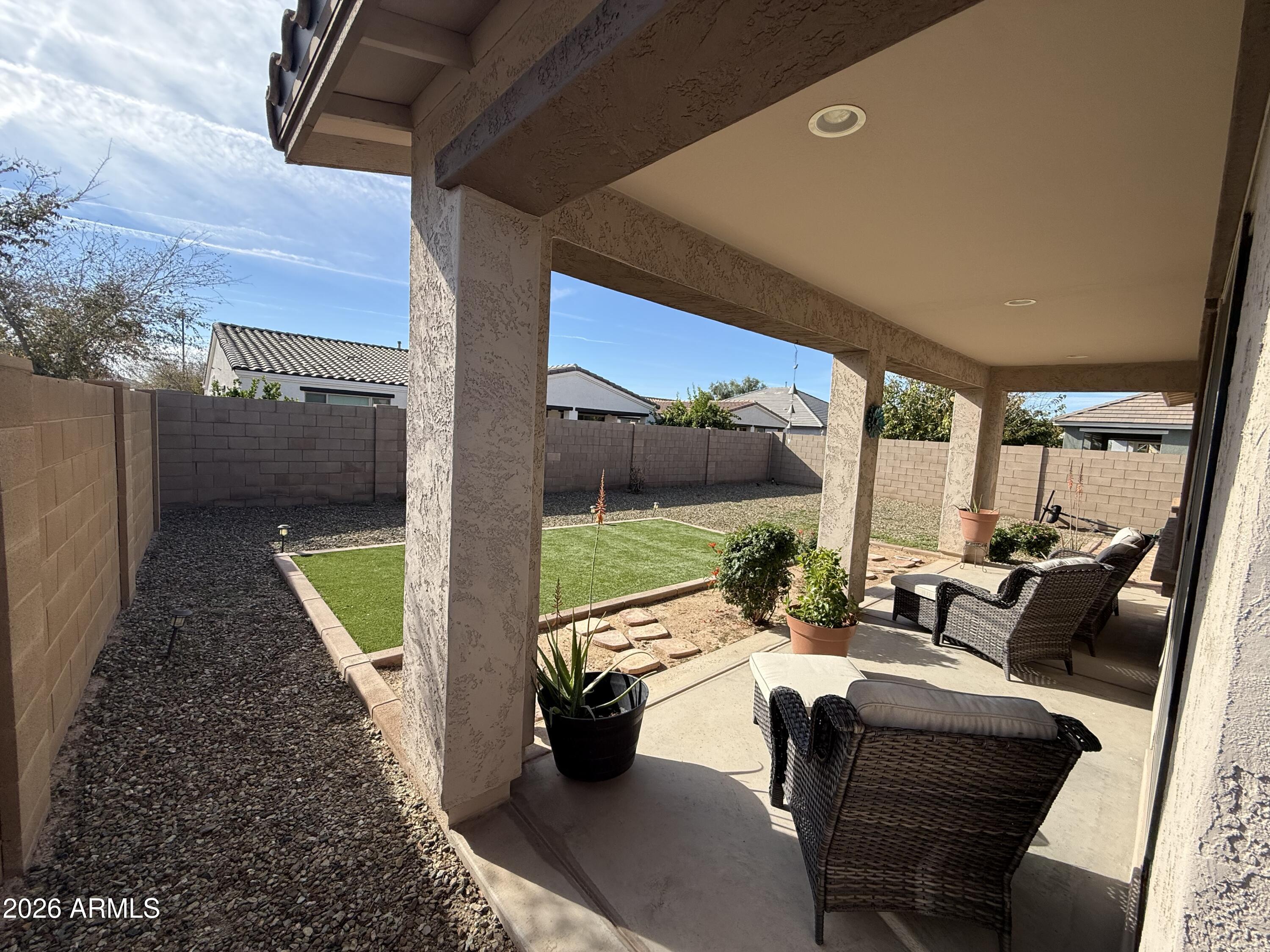 22569 E CAMINA PLATA