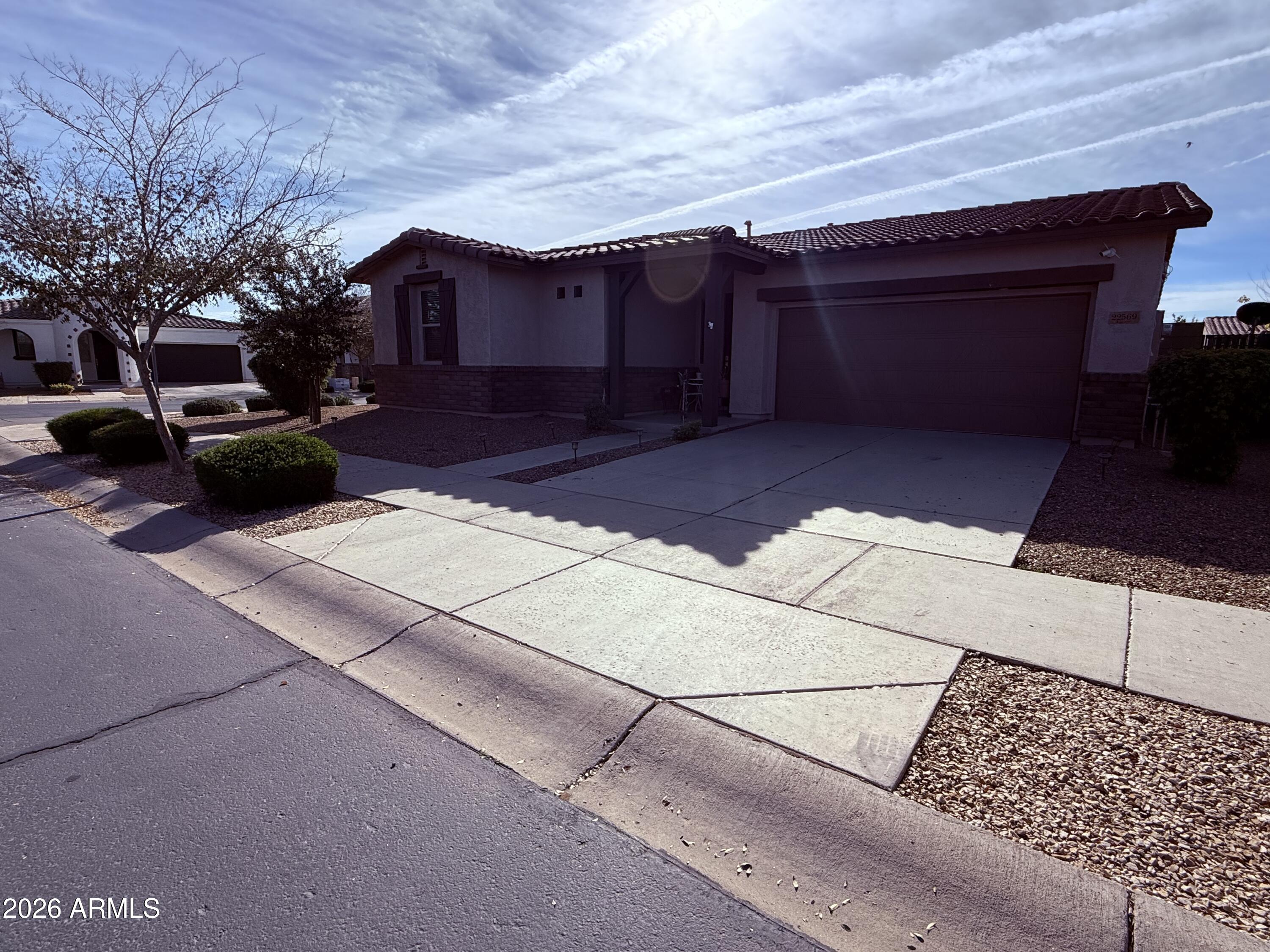 22569 E CAMINA PLATA