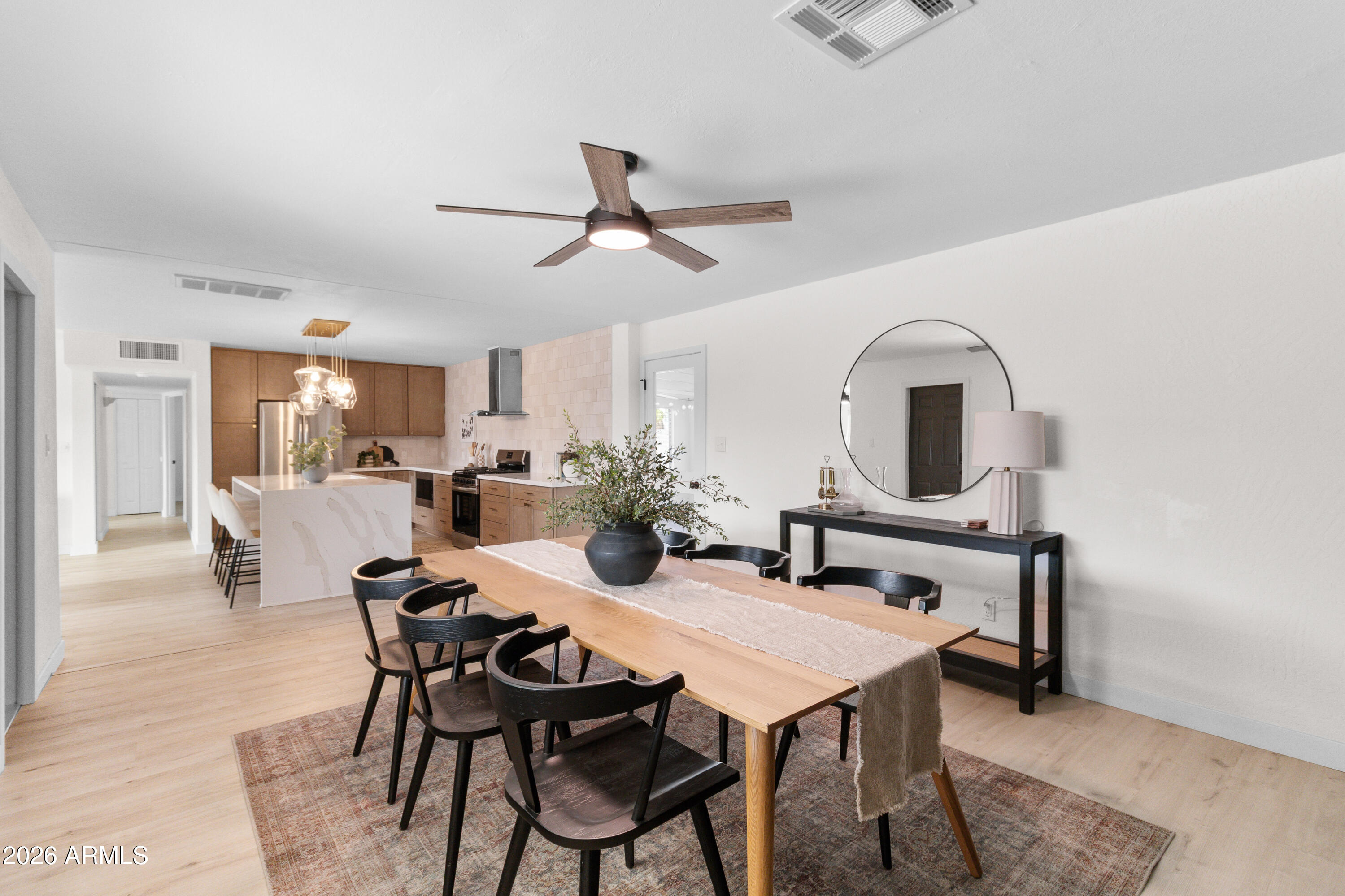 6802 E LOMA LAND Drive