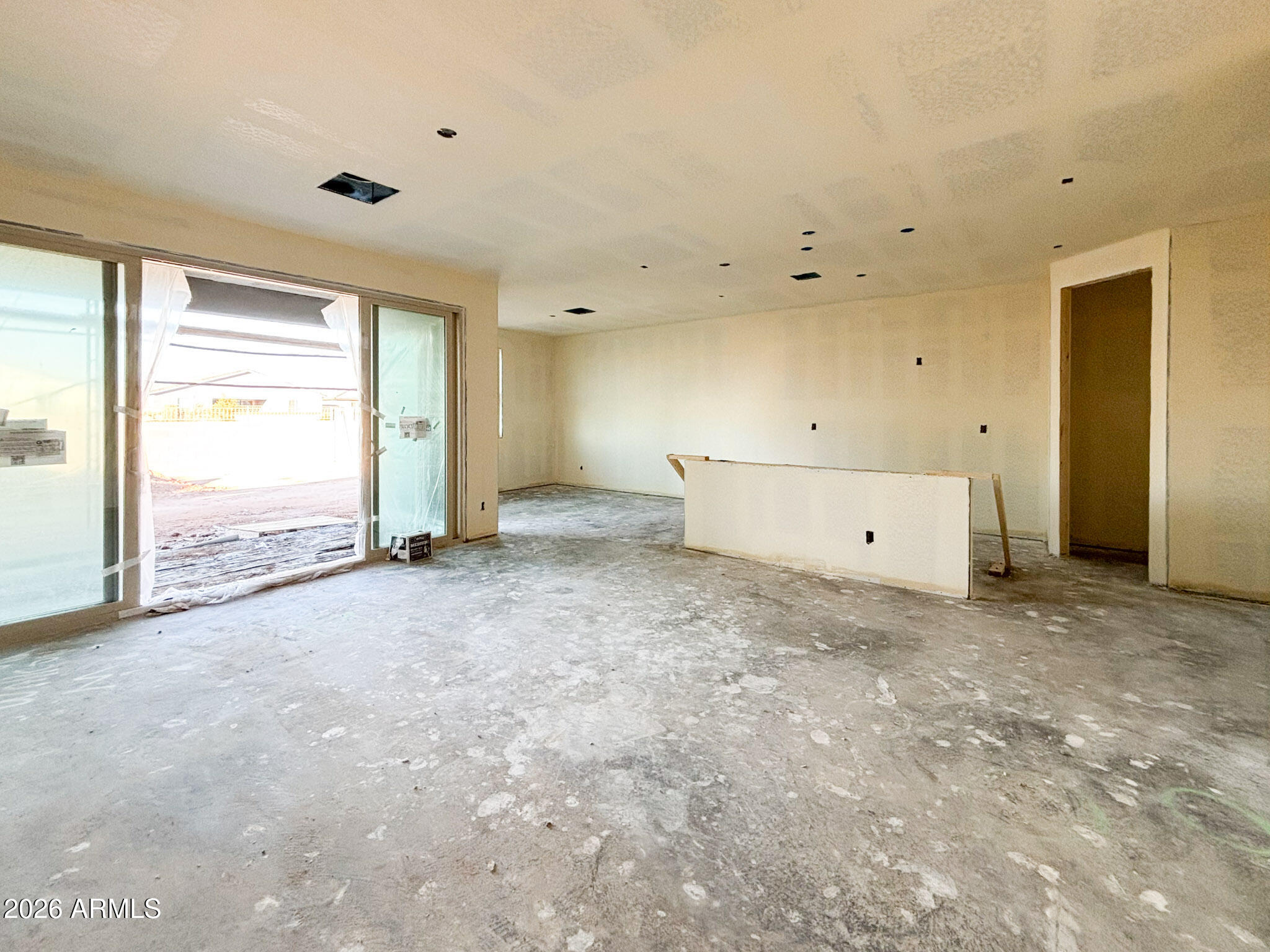 9534 W TAMARISK Avenue