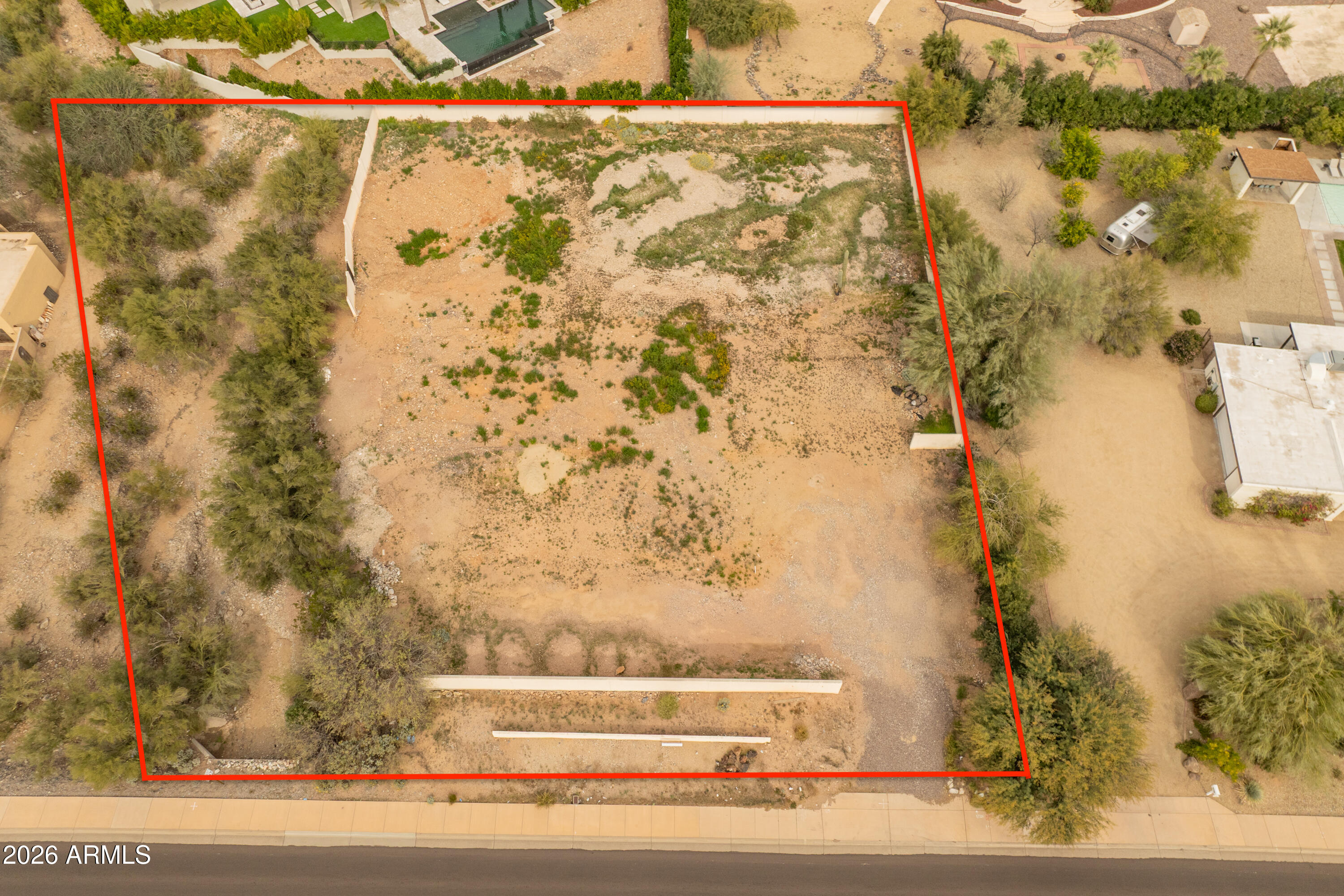 4702 E LINCOLN Drive 19