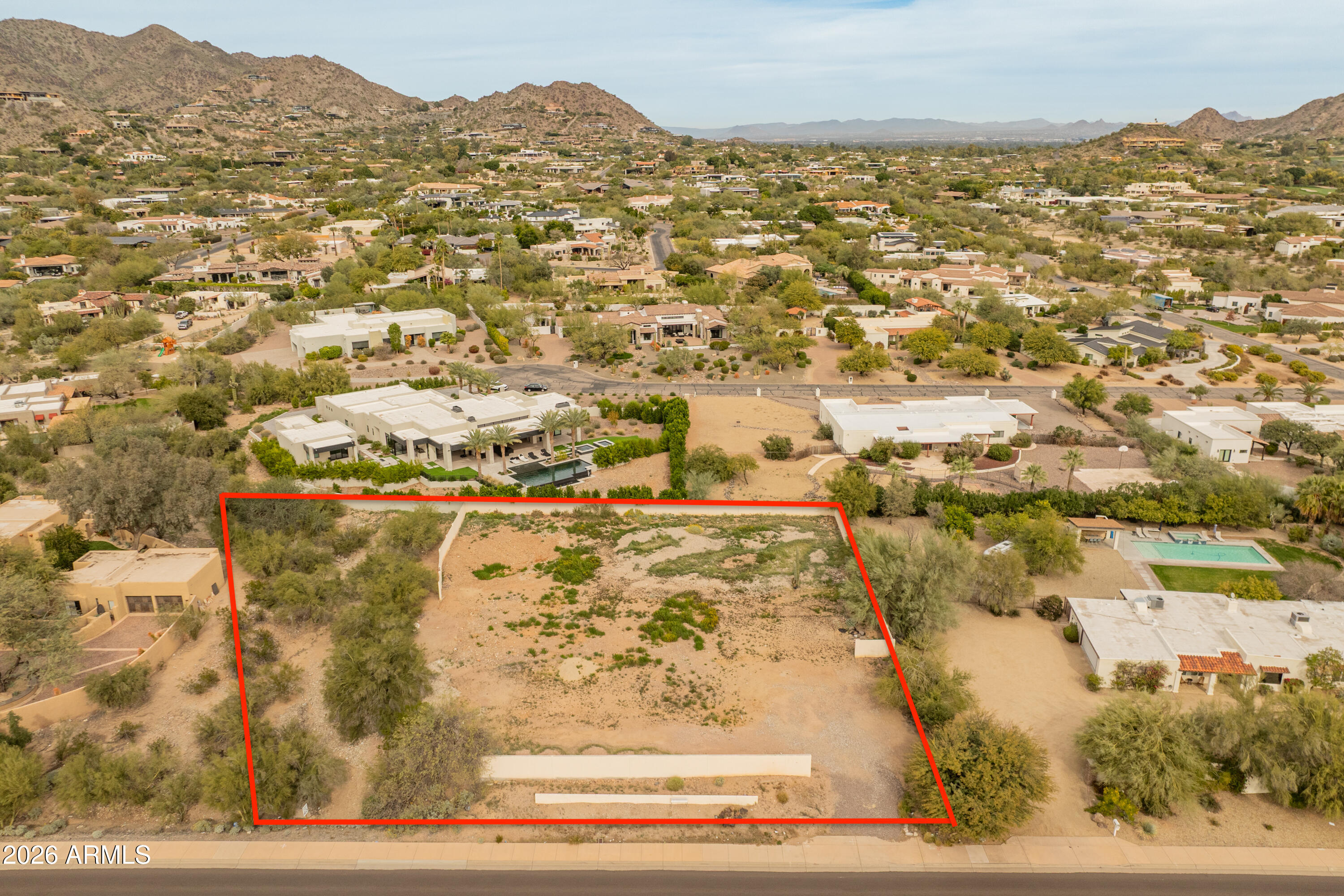 4702 E LINCOLN Drive 19