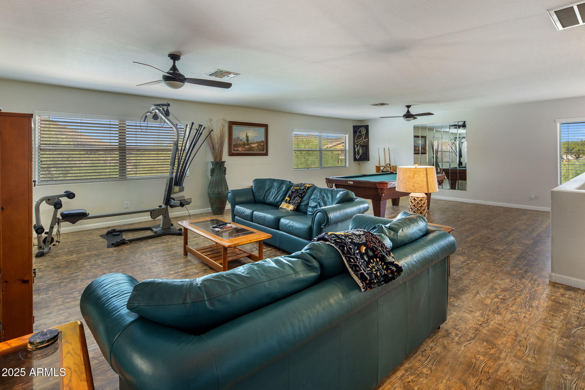 2120 E VISTA BONITA Drive