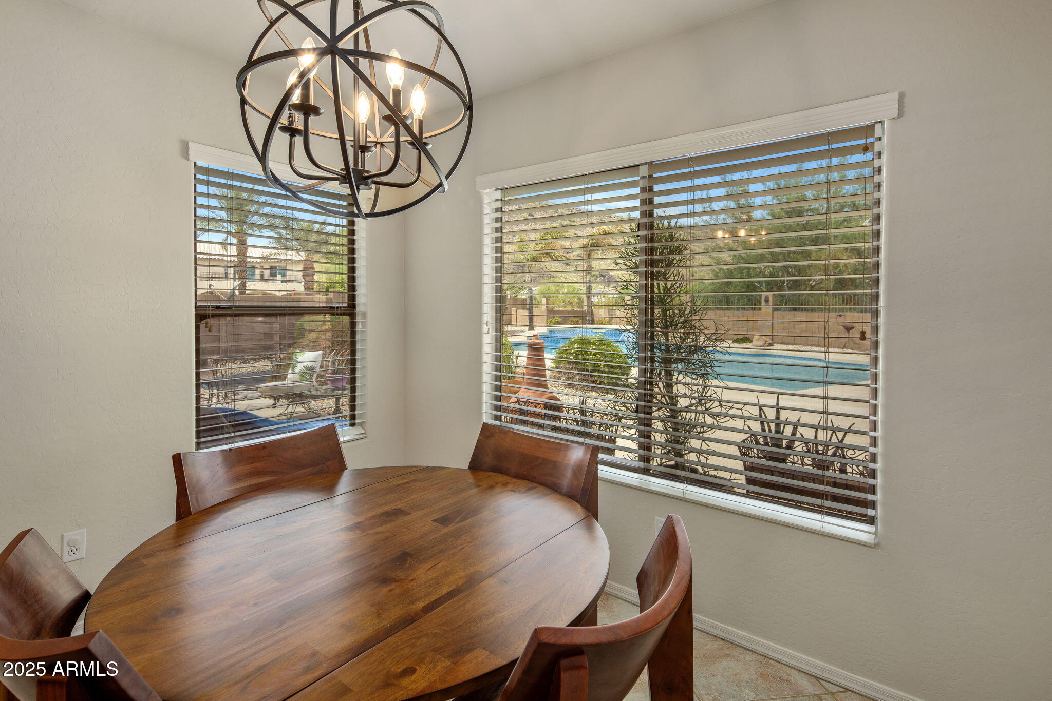 2120 E VISTA BONITA Drive