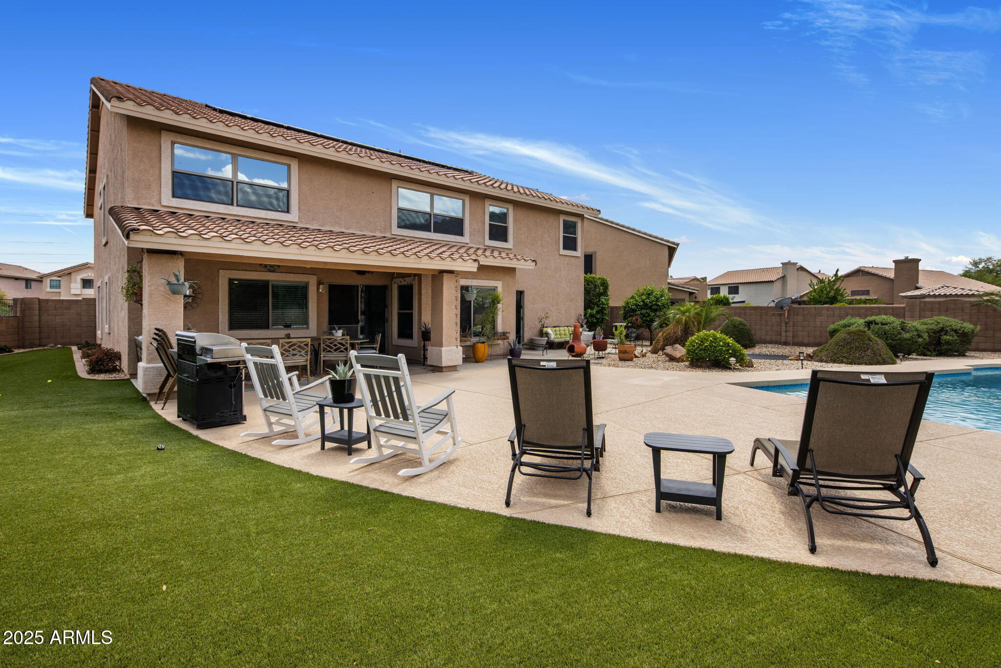 2120 E VISTA BONITA Drive