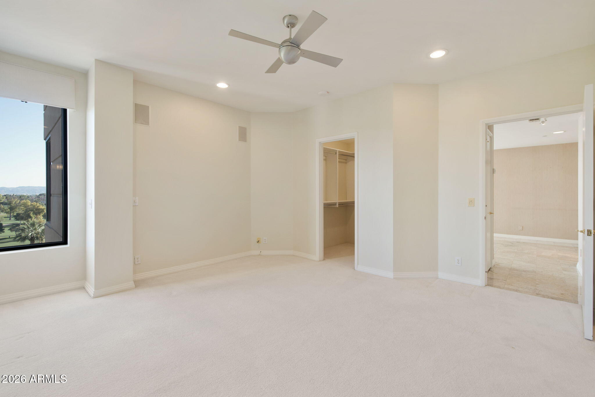 1040 E OSBORN Road 601