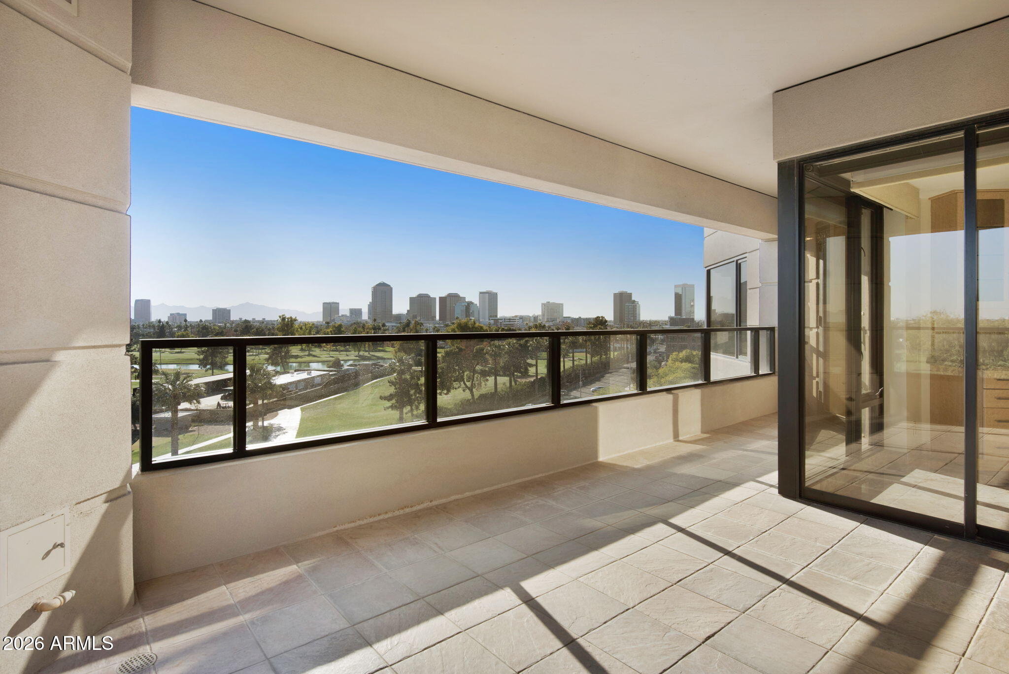 1040 E OSBORN Road 601