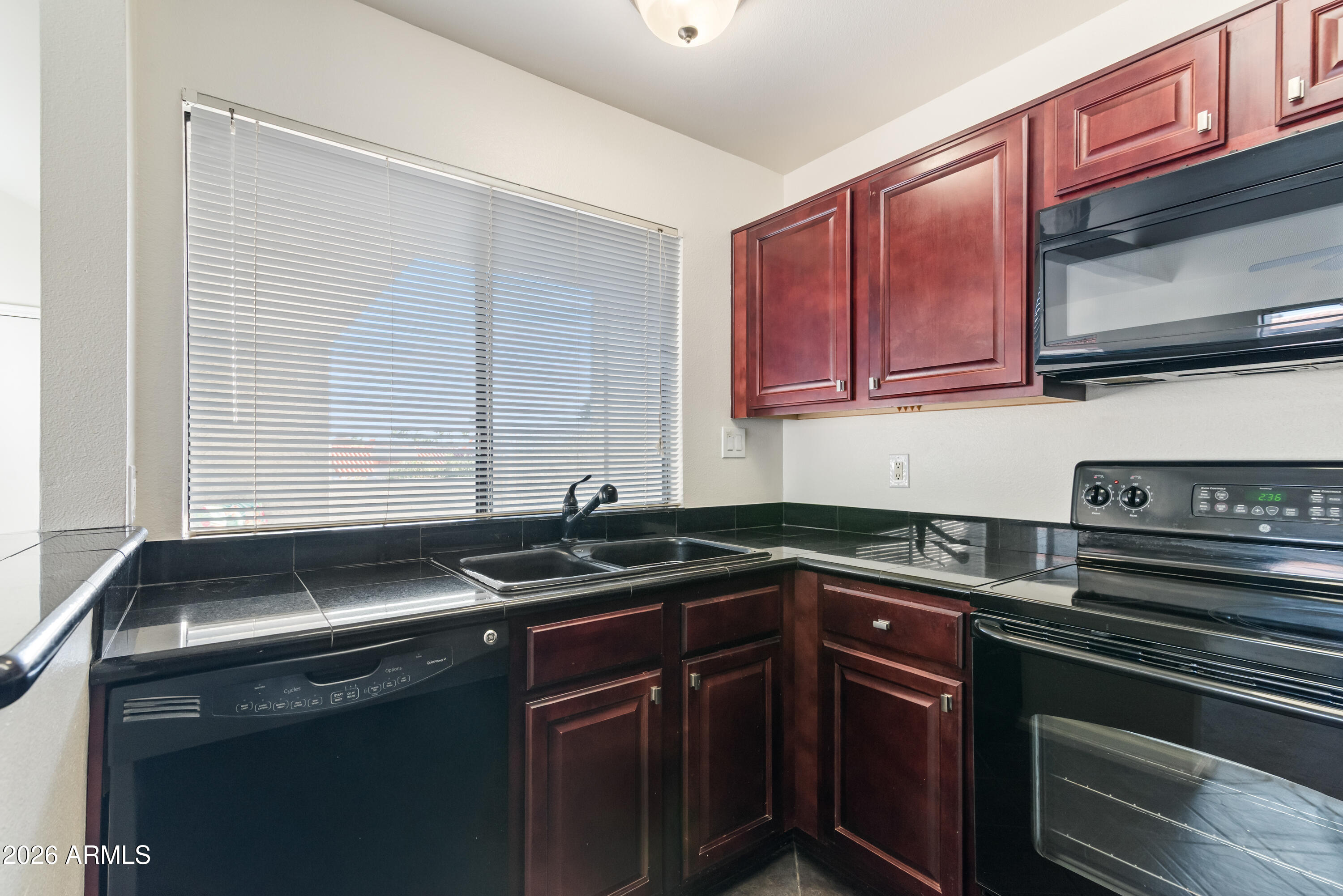 10115 E MOUNTAIN VIEW Road 2106