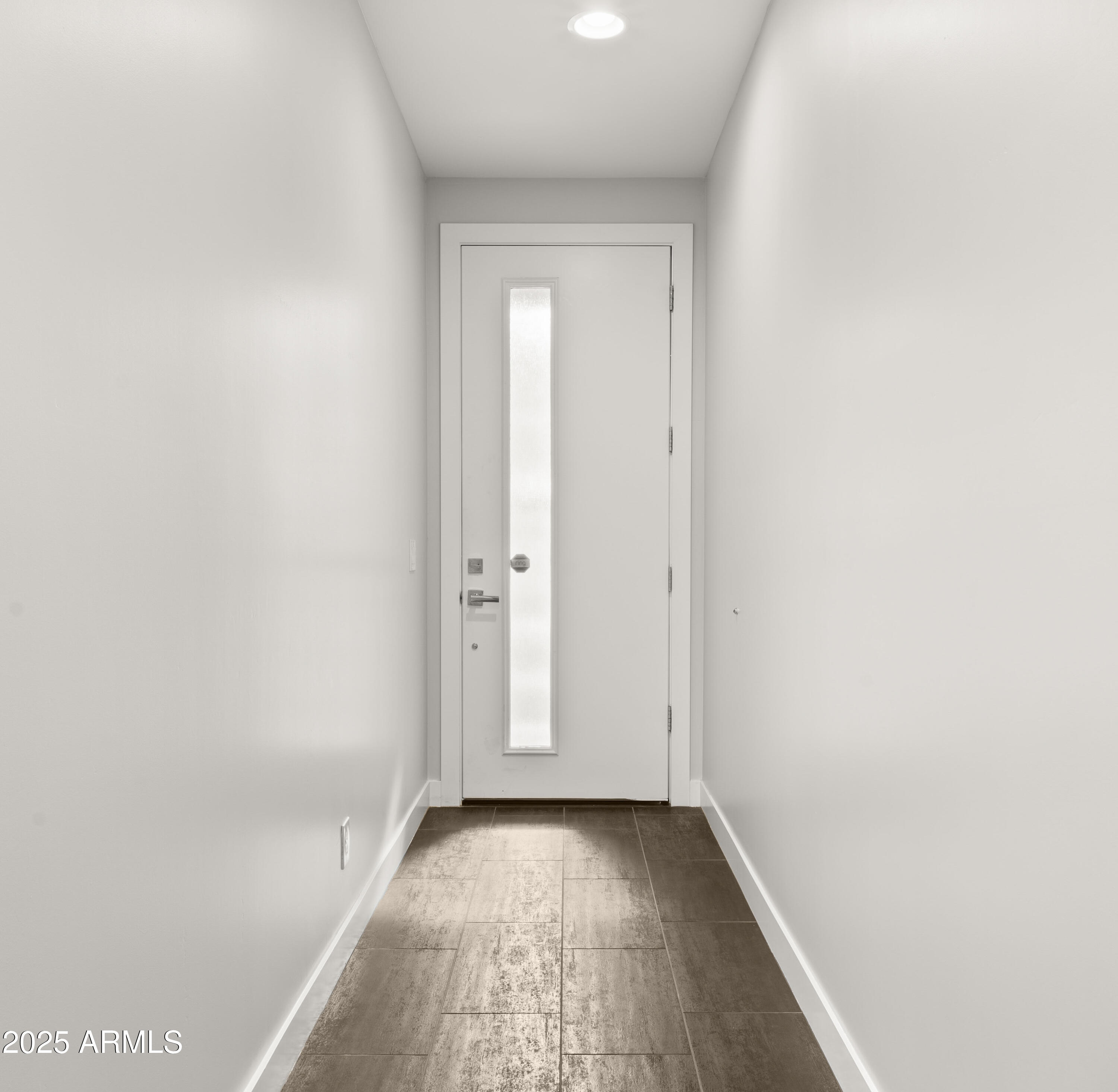 1717 E MORTEN Avenue 5