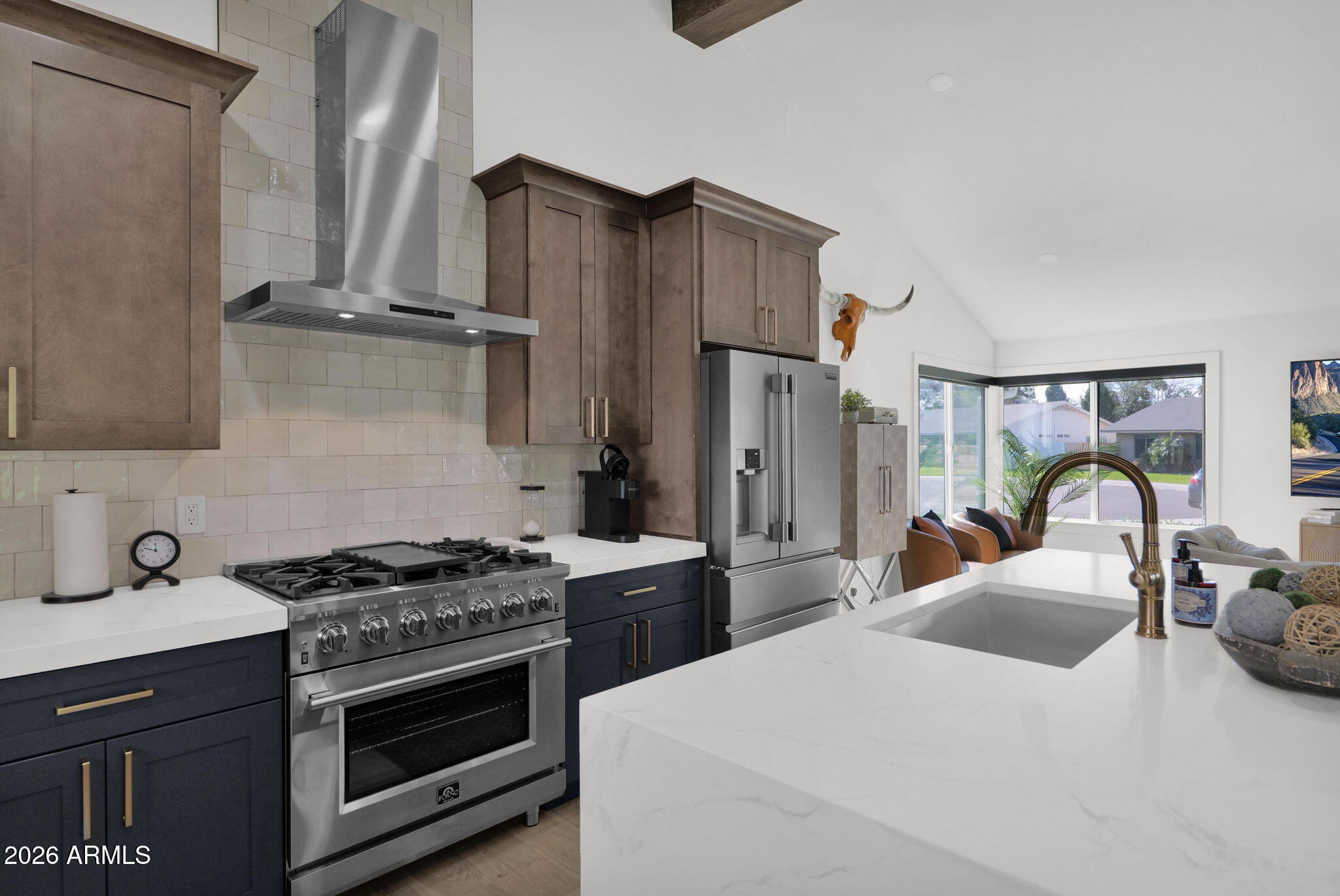 7629 N VIA DE LOS NINOS