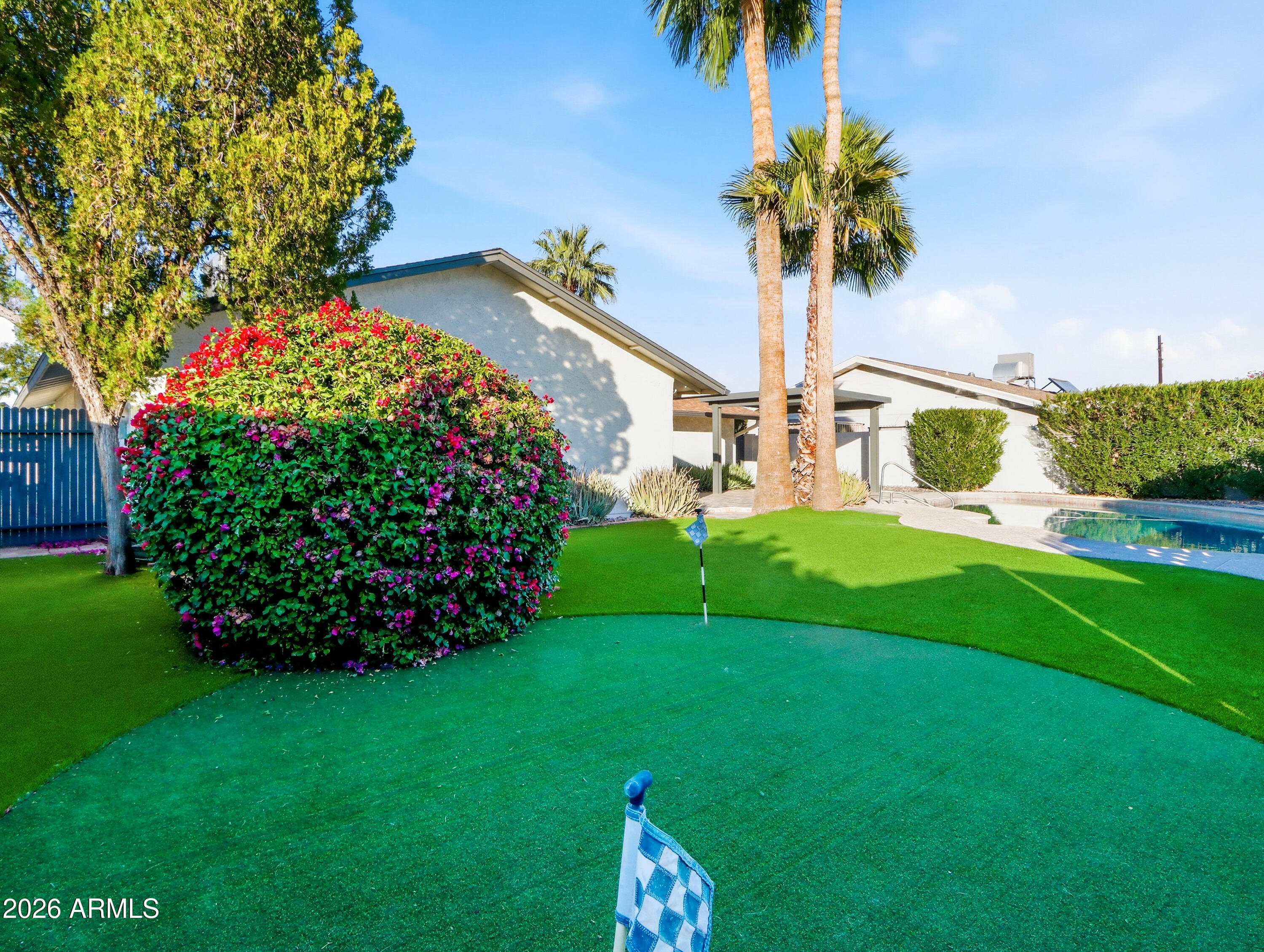 8721 E MULBERRY Street