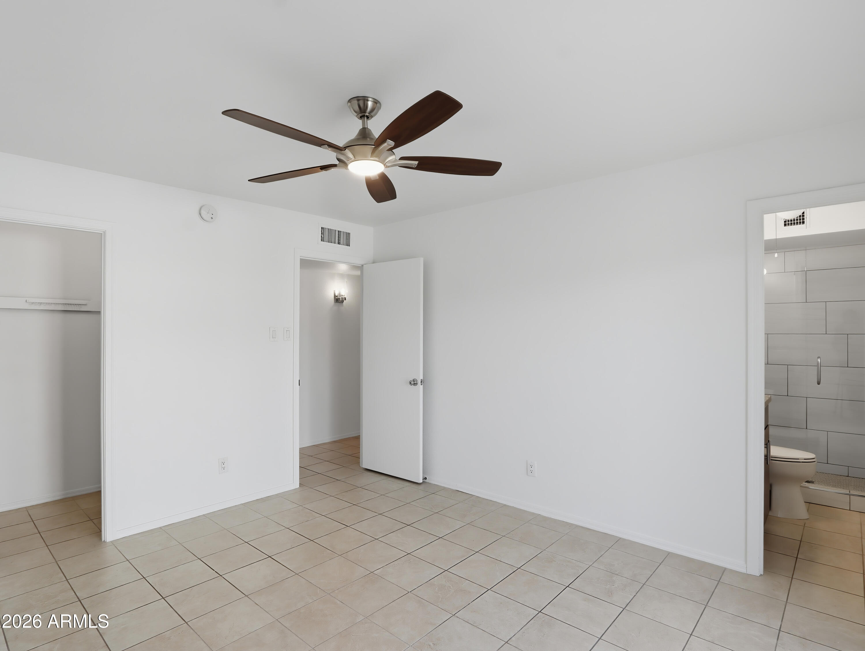 8721 E MULBERRY Street