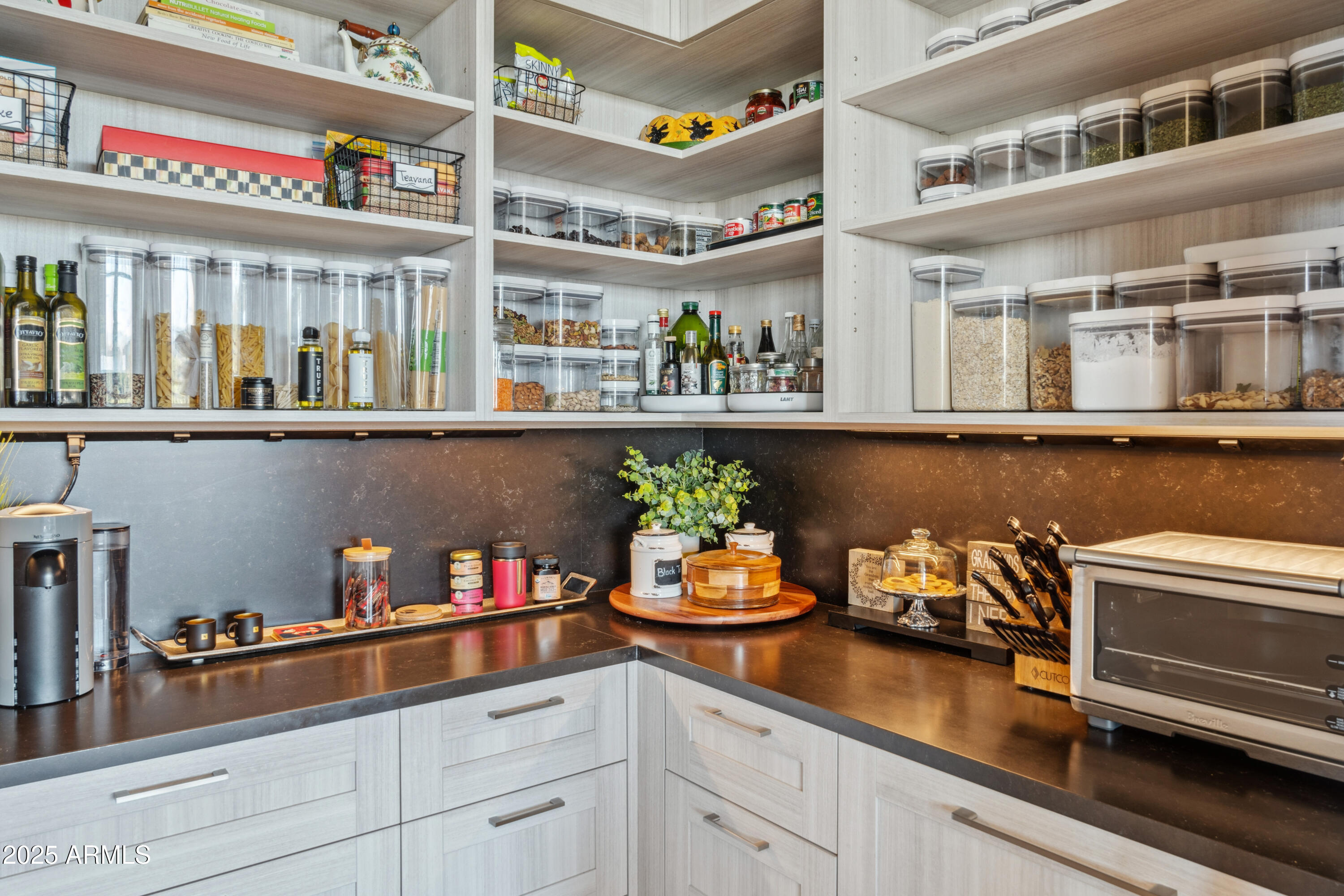 2 BILTMORE Estate 309