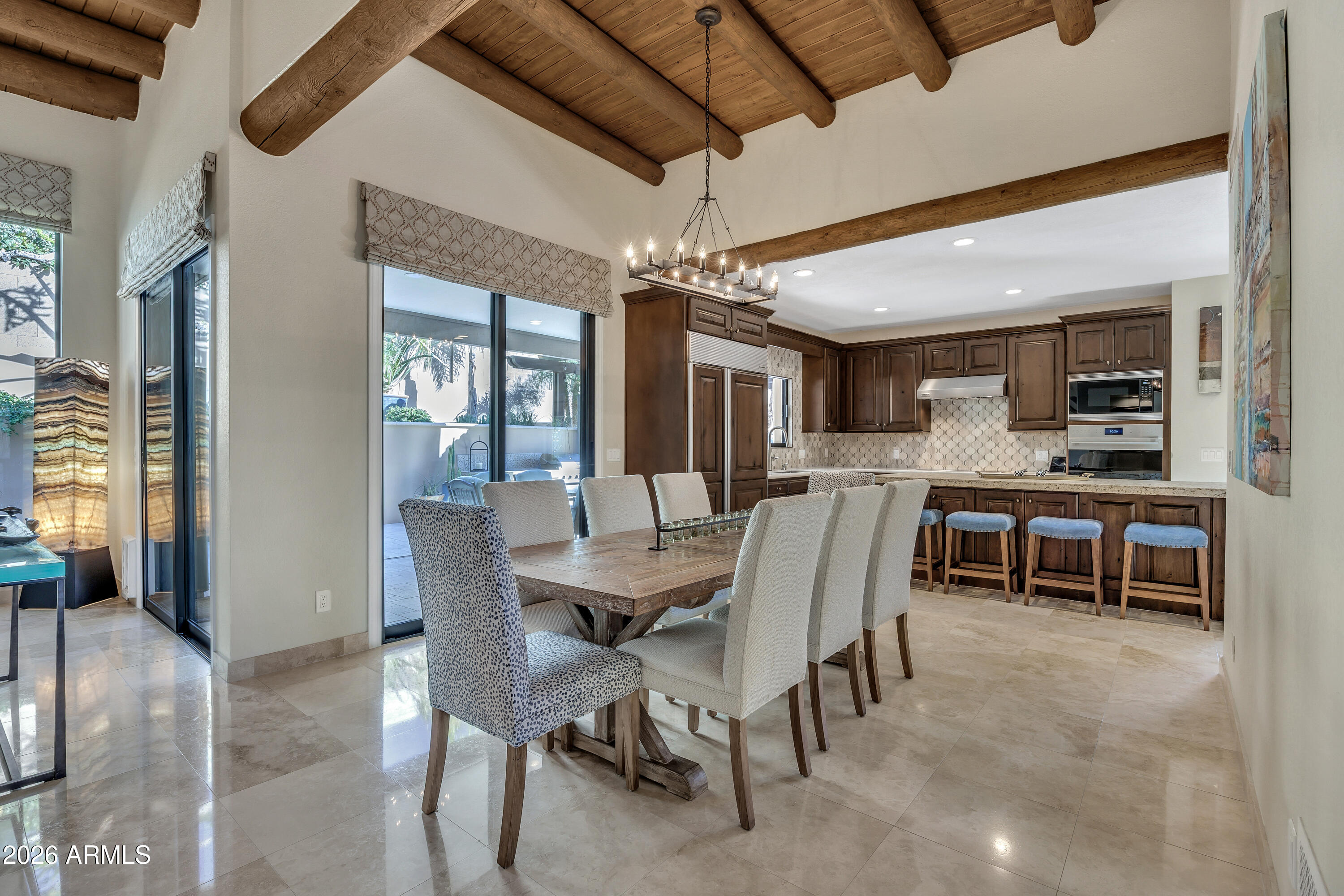 3118 E MARYLAND Avenue