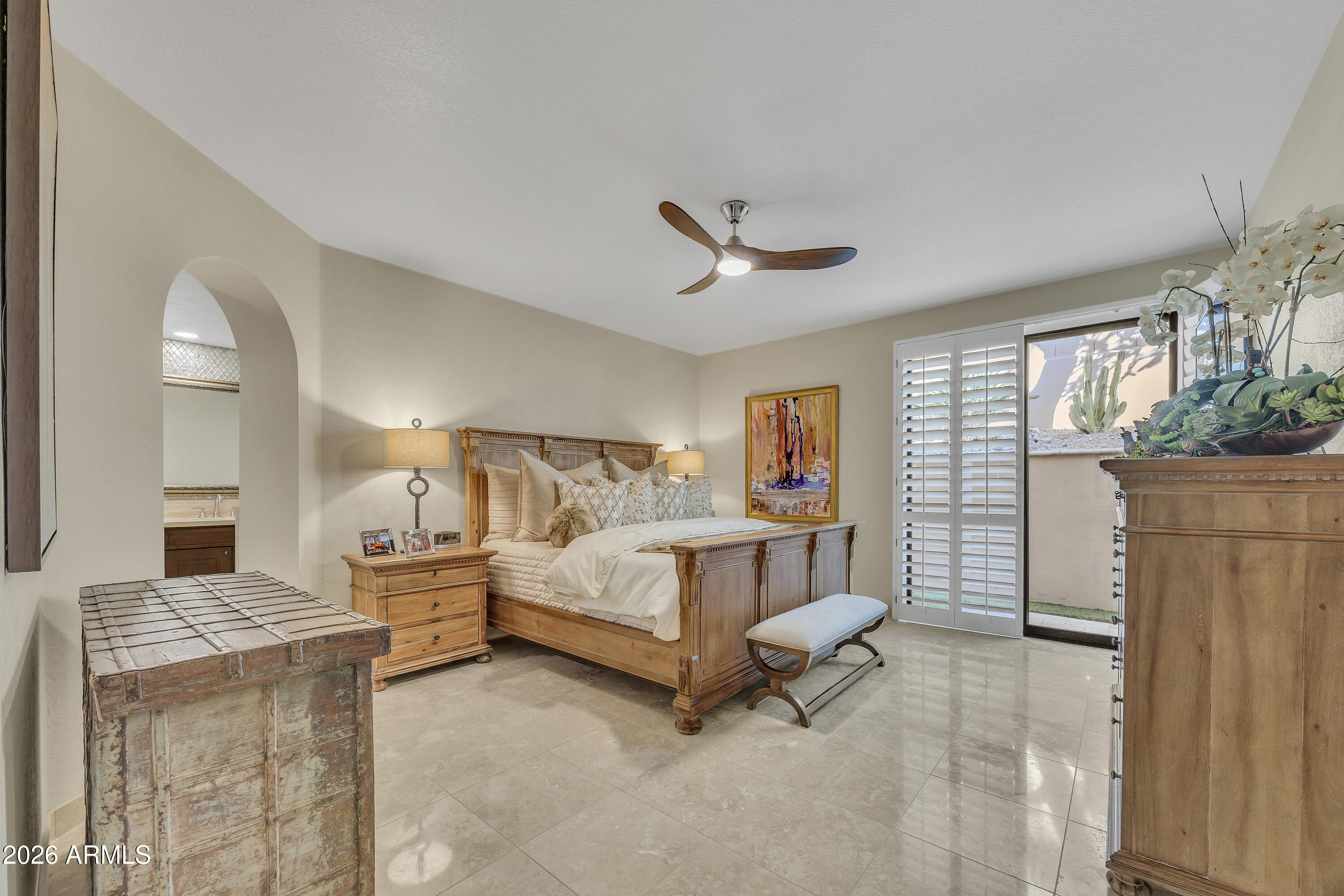 3118 E MARYLAND Avenue