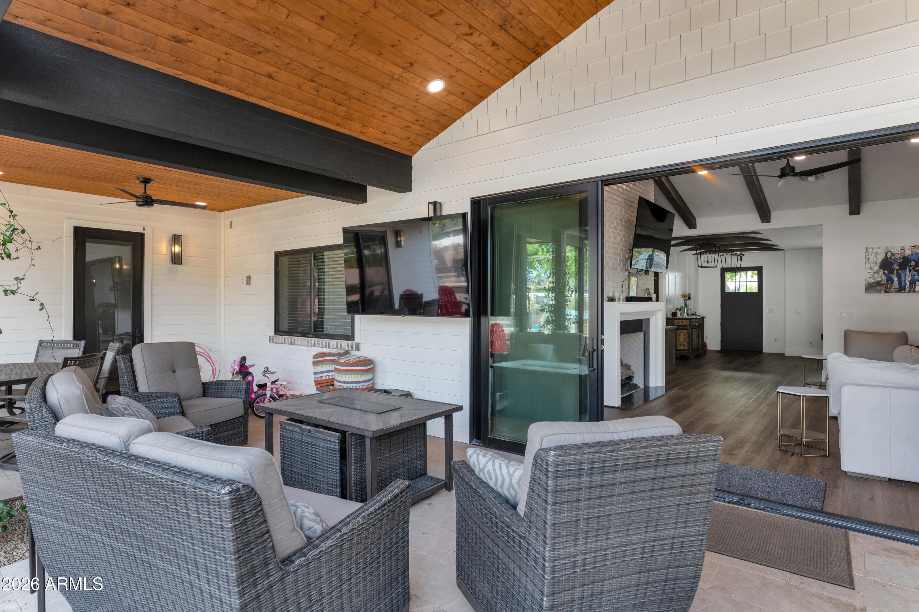 5714 E LAFAYETTE Boulevard