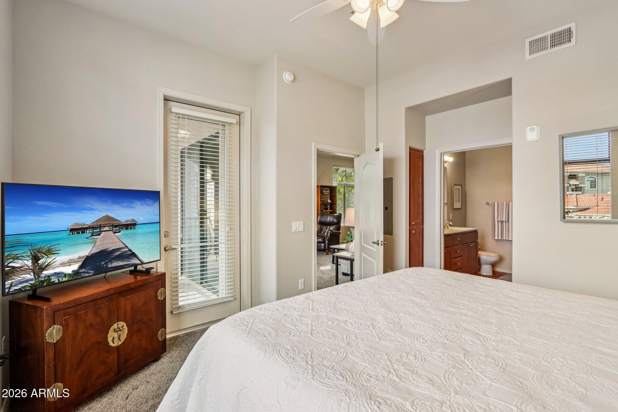 11640 N TATUM Boulevard 2031