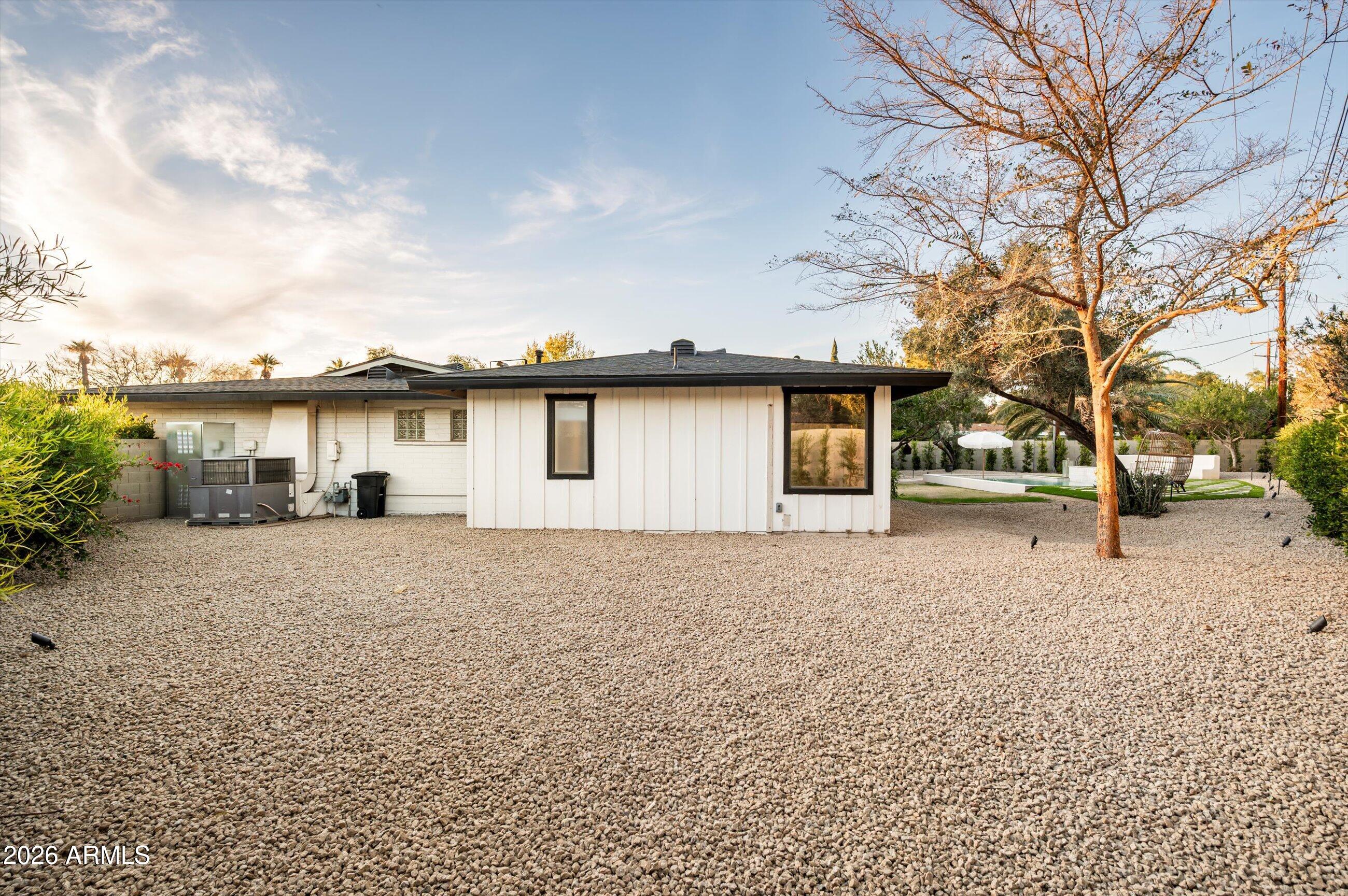 3612 E PIERSON Street