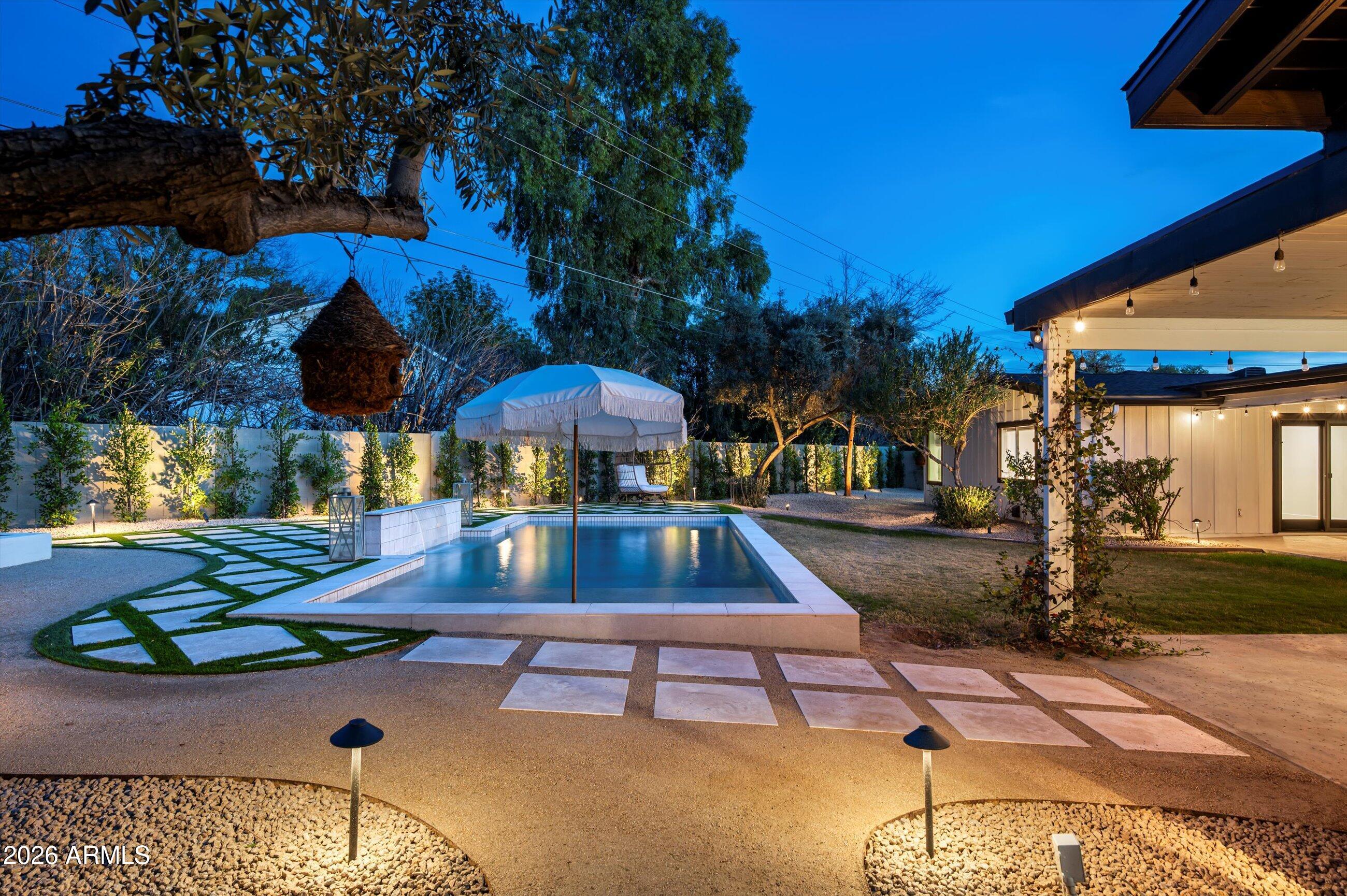 3612 E PIERSON Street