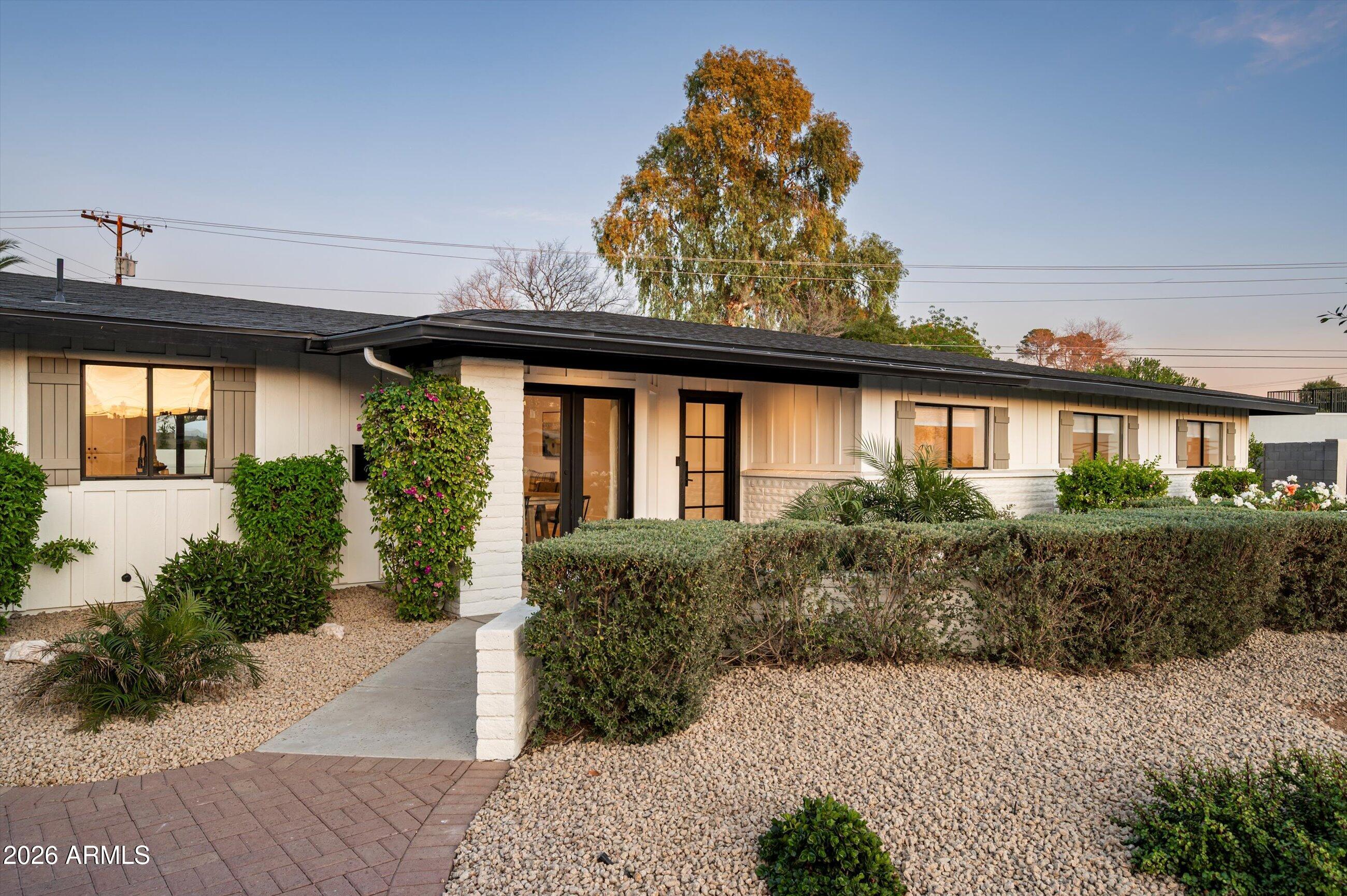 3612 E PIERSON Street