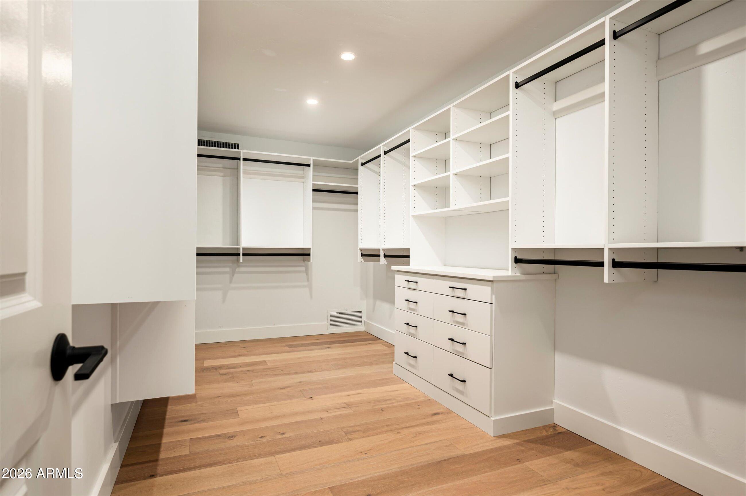 3612 E PIERSON Street