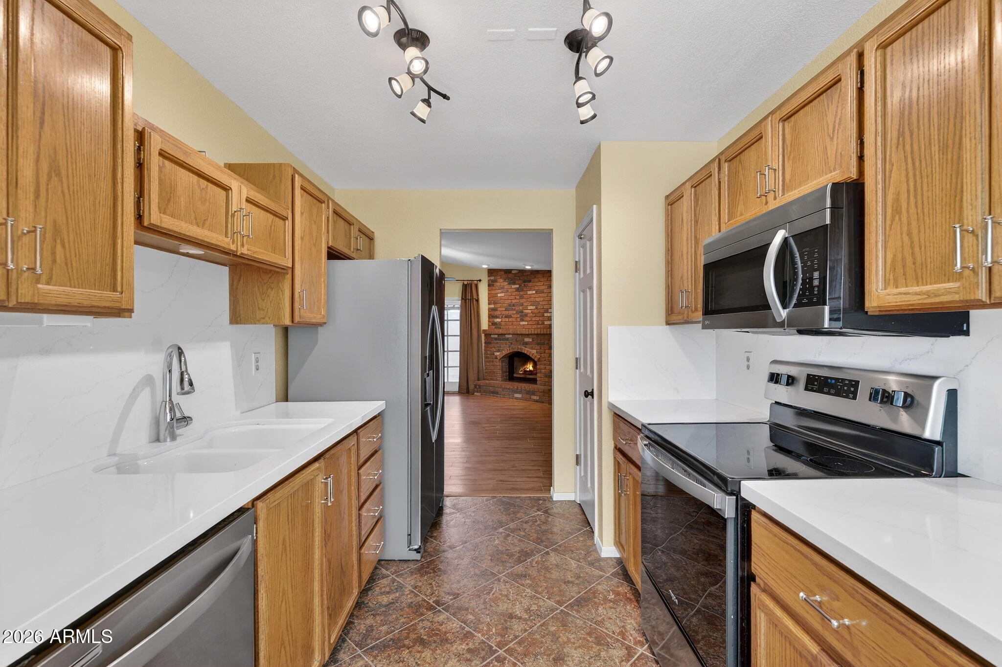 508 E ANDERSON Avenue