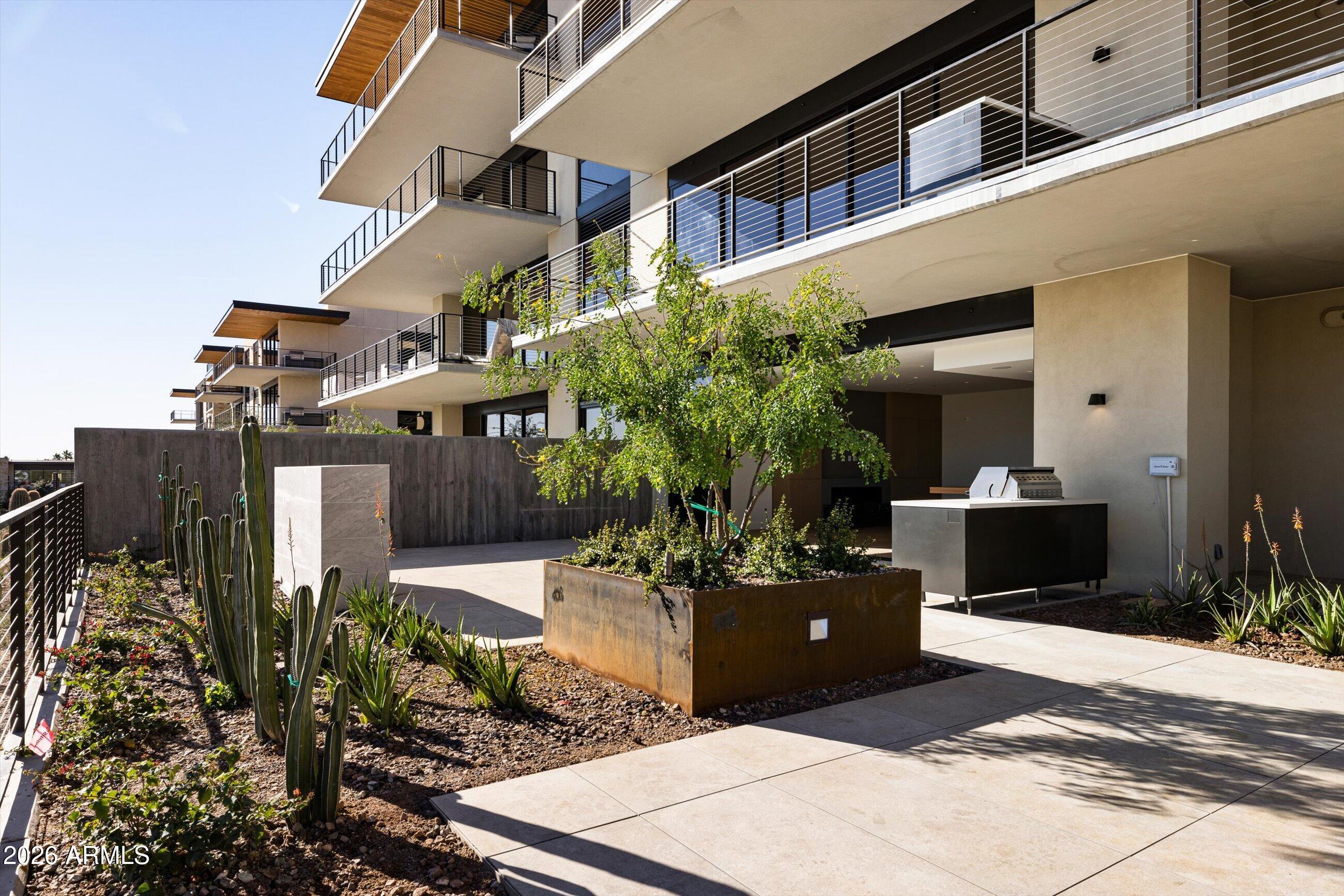 4849 N Camelback Ridge Road B104