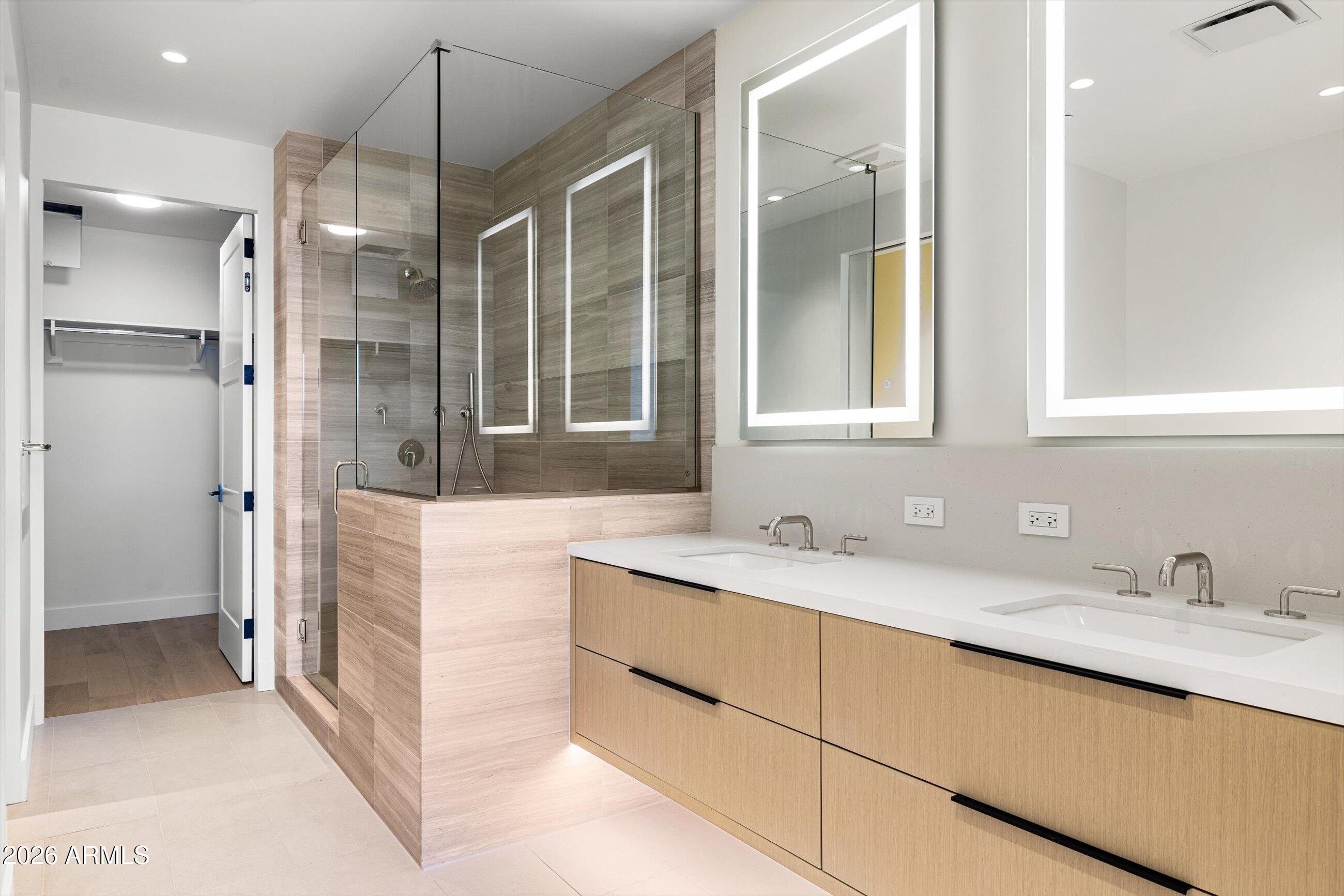 4849 N Camelback Ridge Road B104