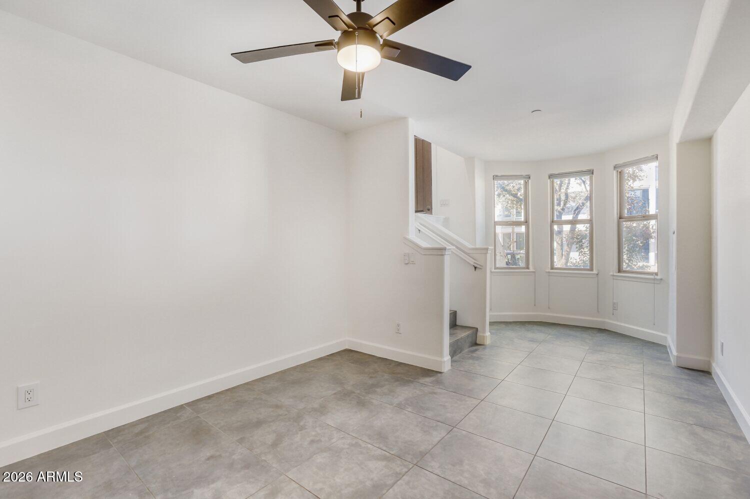 577 S ROOSEVELT Street