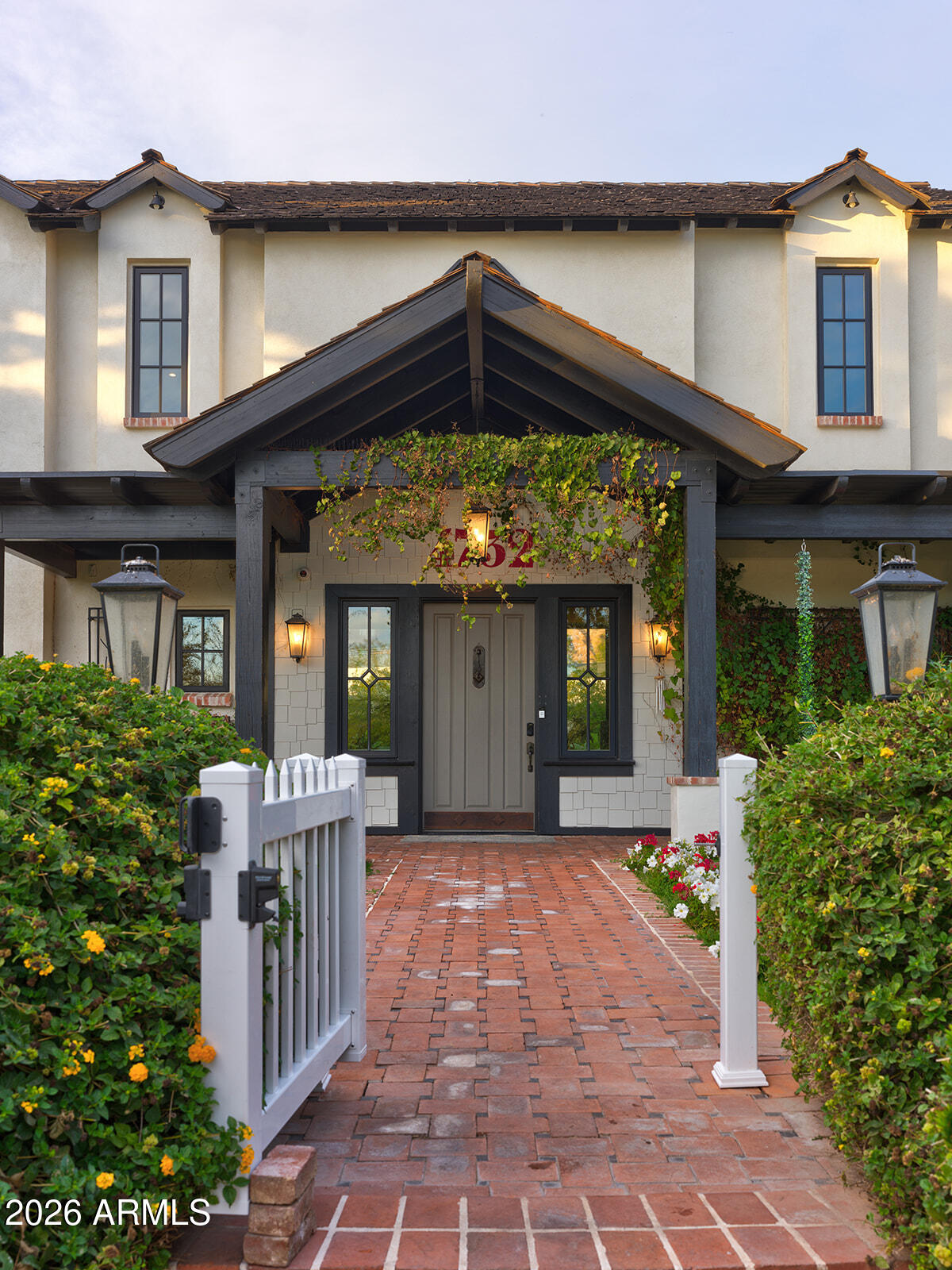 4732 N DROMEDARY Road