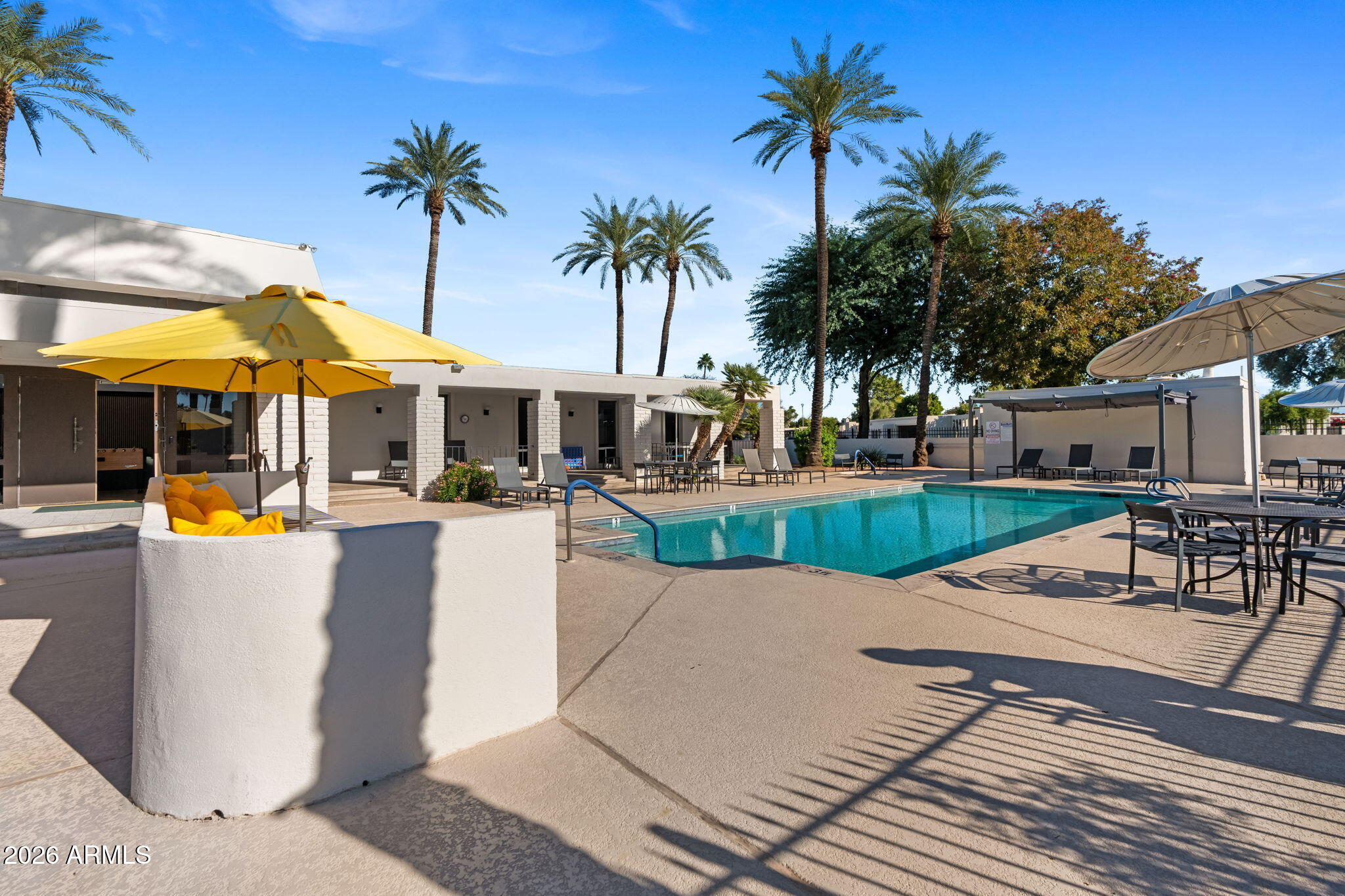 8760 E VIA DE SERENO