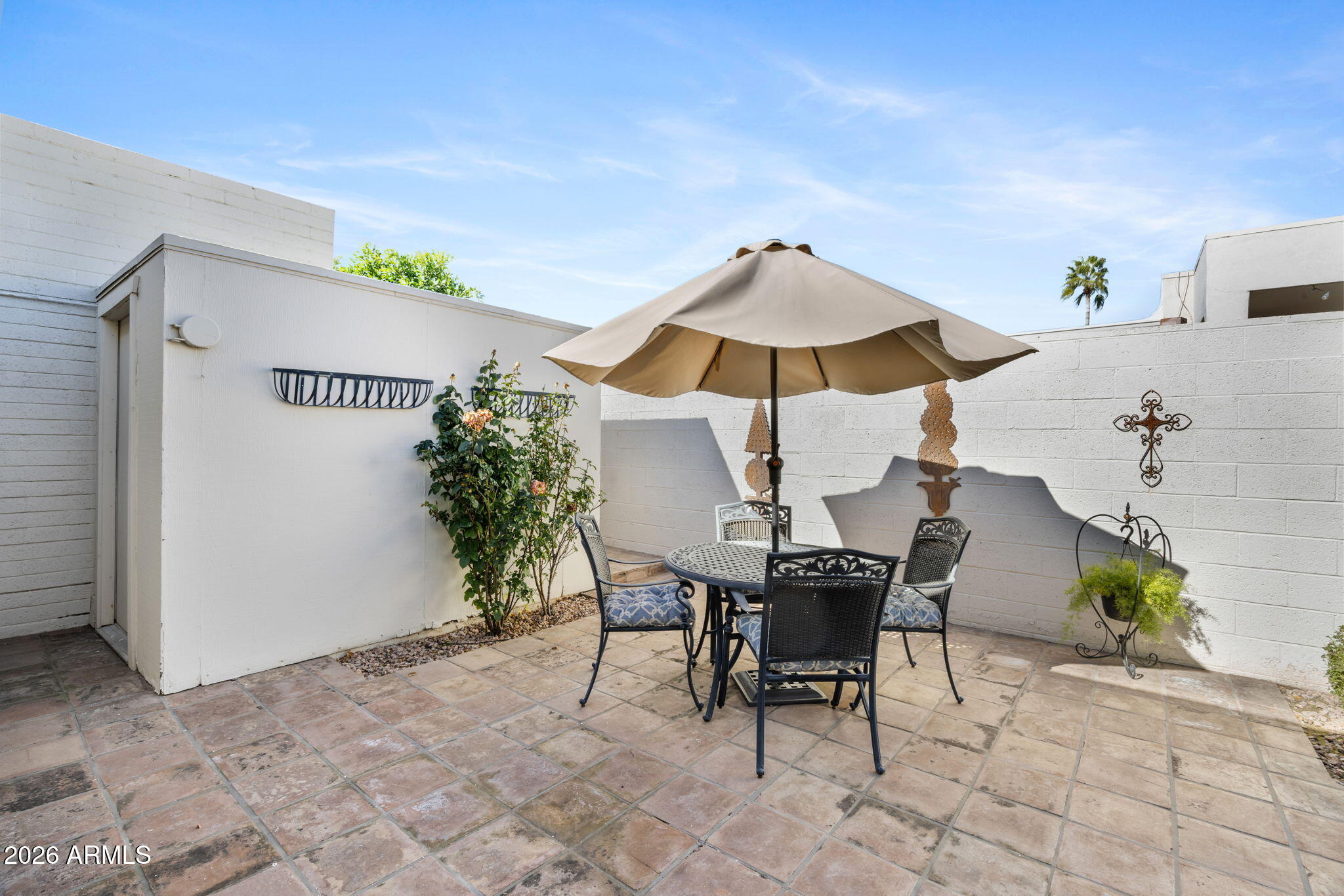 8760 E VIA DE SERENO