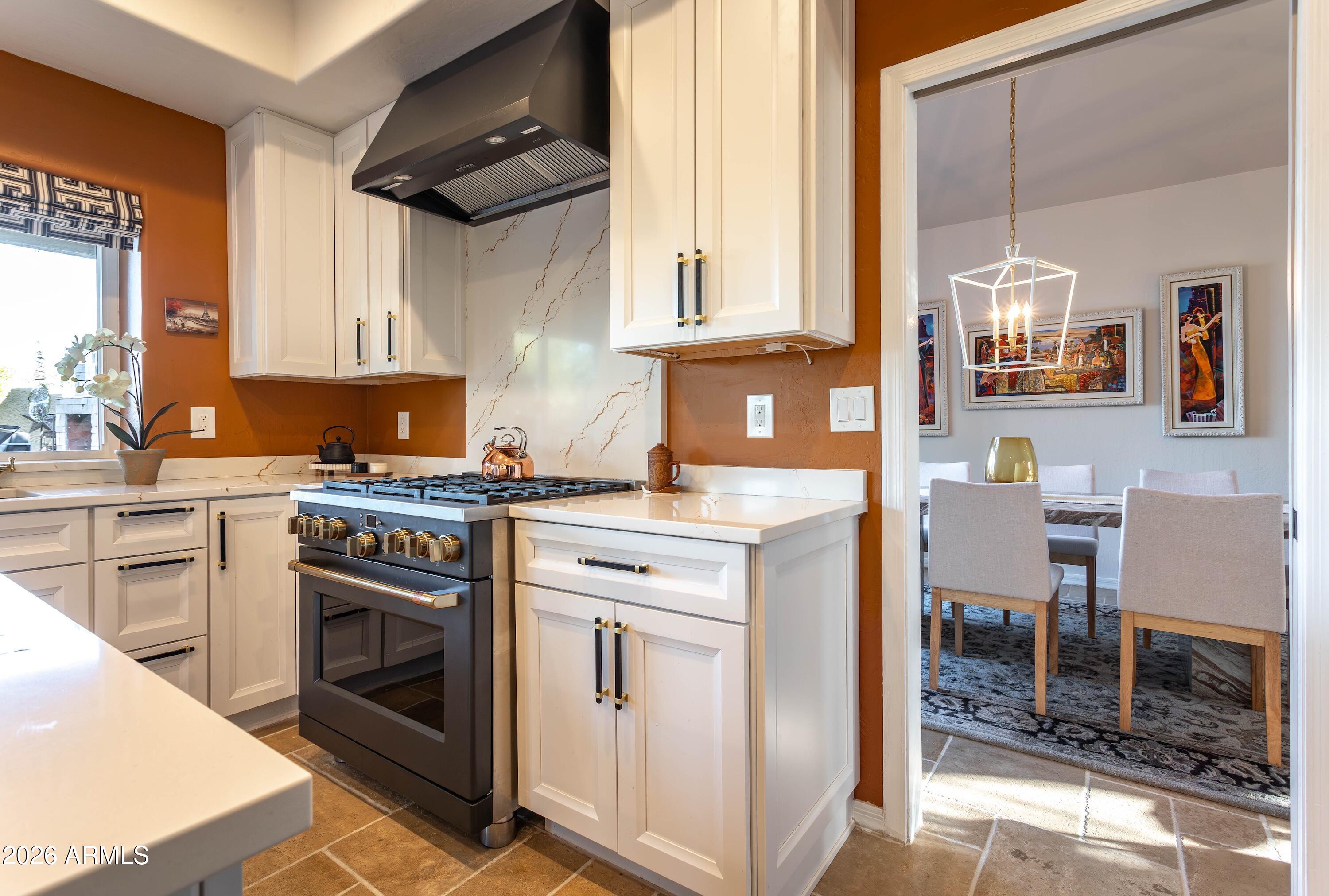 4727 E RANCHO CALIENTE Drive