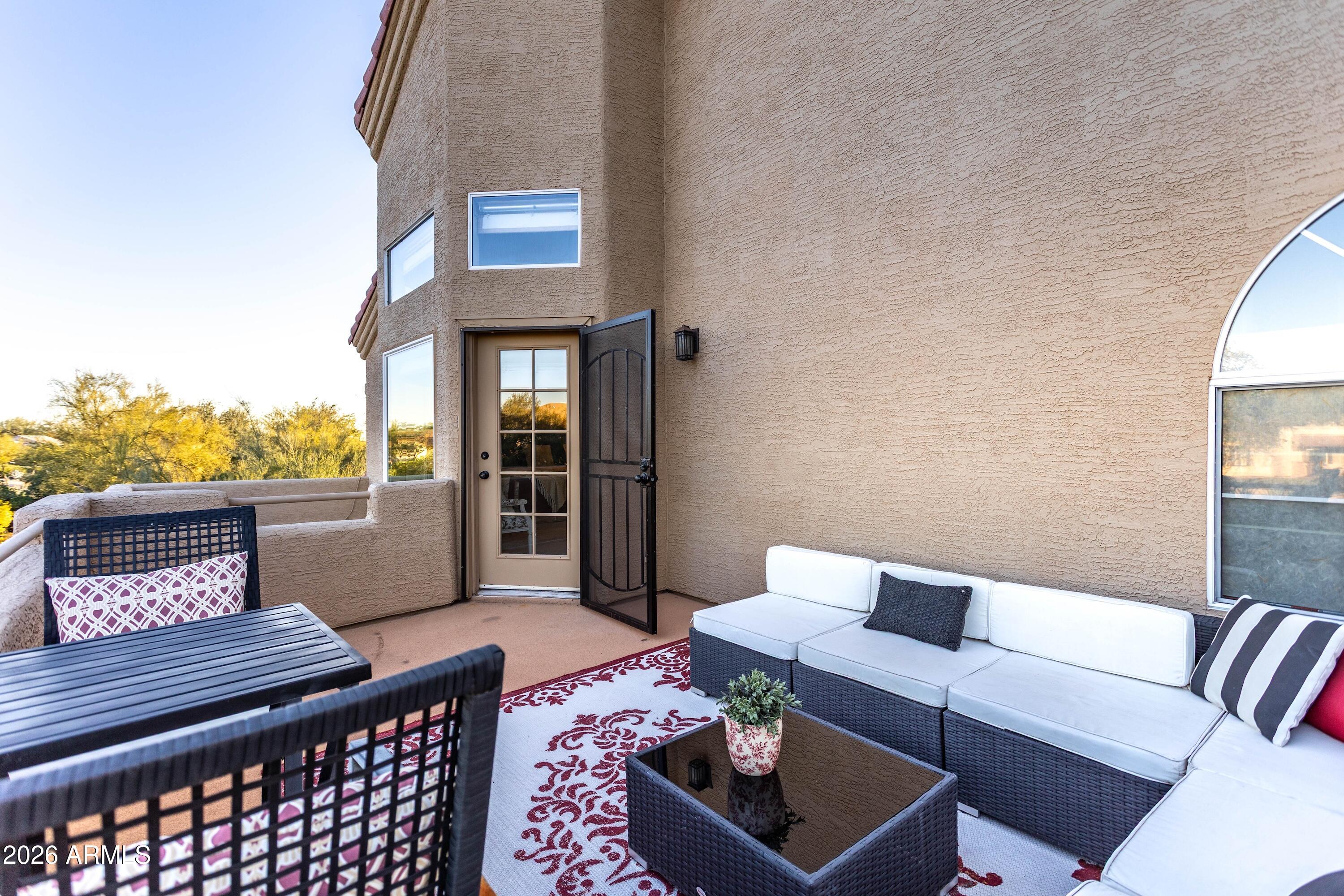 4727 E RANCHO CALIENTE Drive