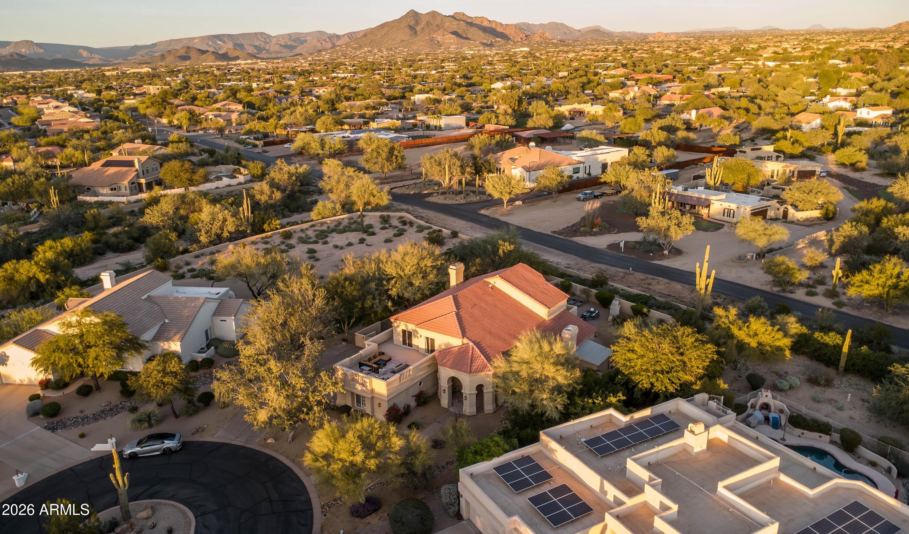 4727 E RANCHO CALIENTE Drive