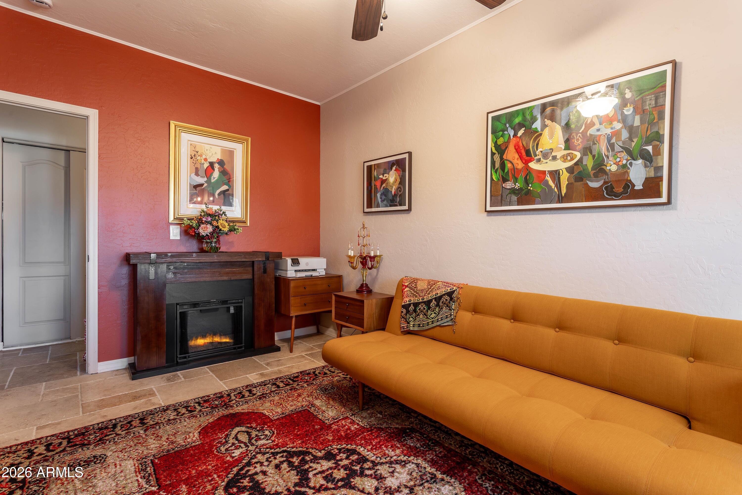 4727 E RANCHO CALIENTE Drive