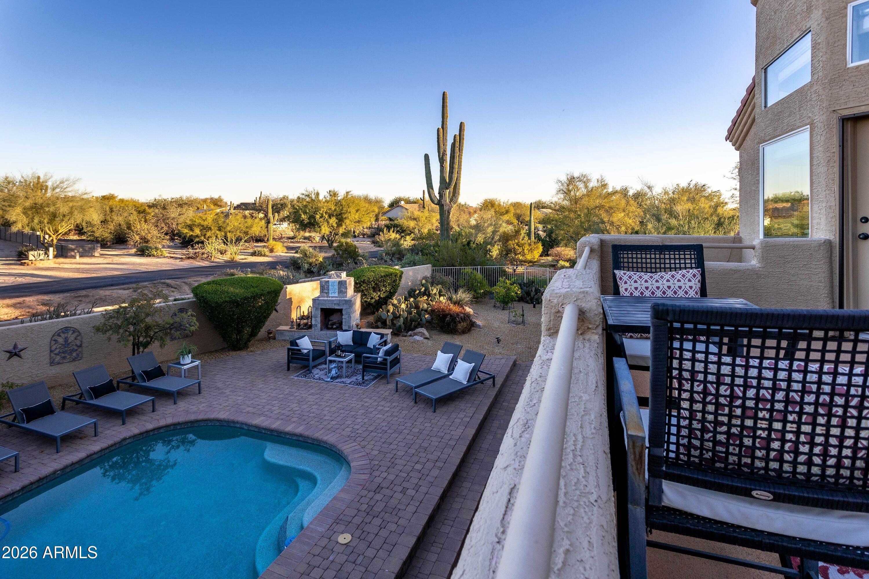 4727 E RANCHO CALIENTE Drive