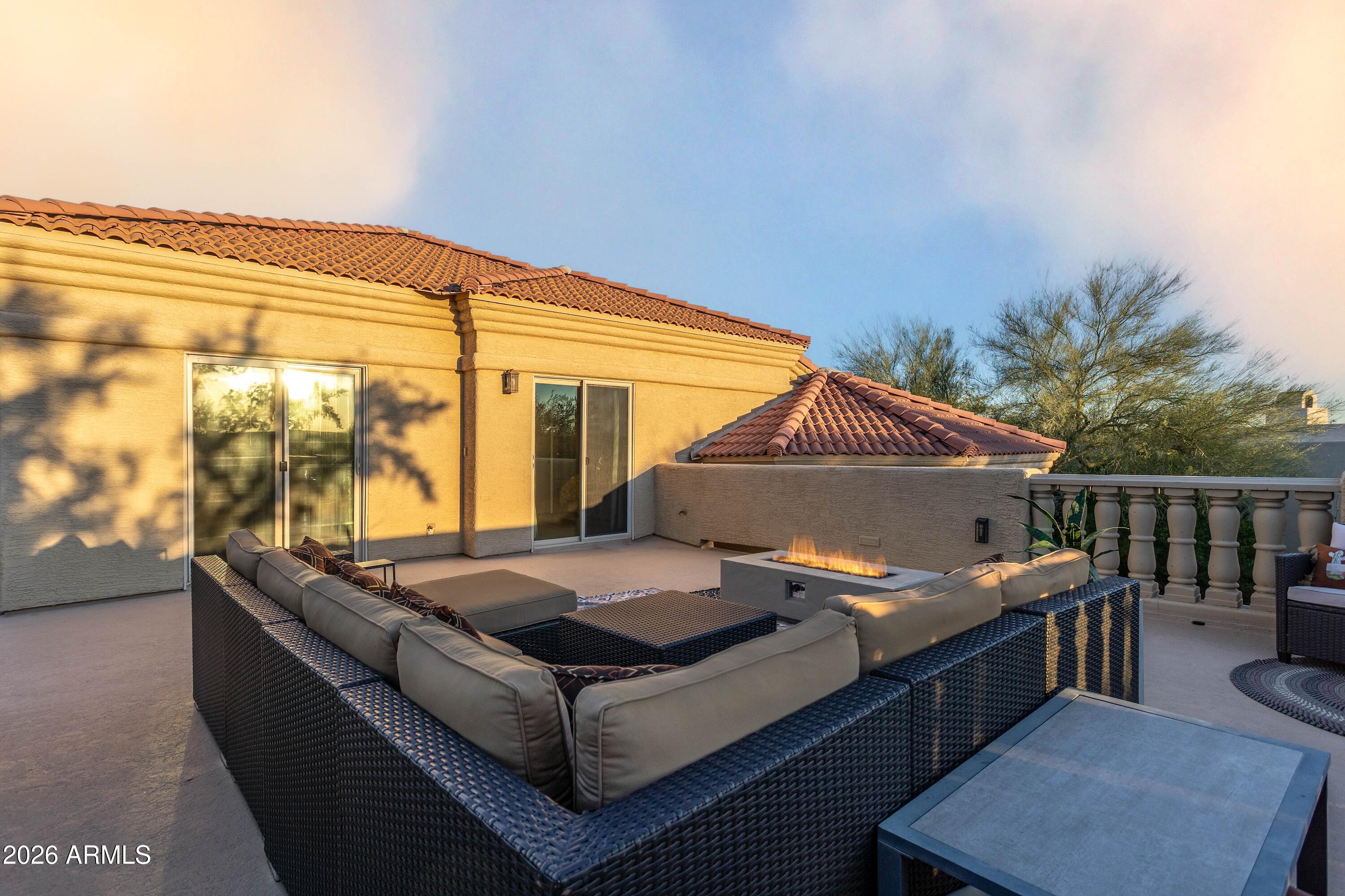 4727 E RANCHO CALIENTE Drive